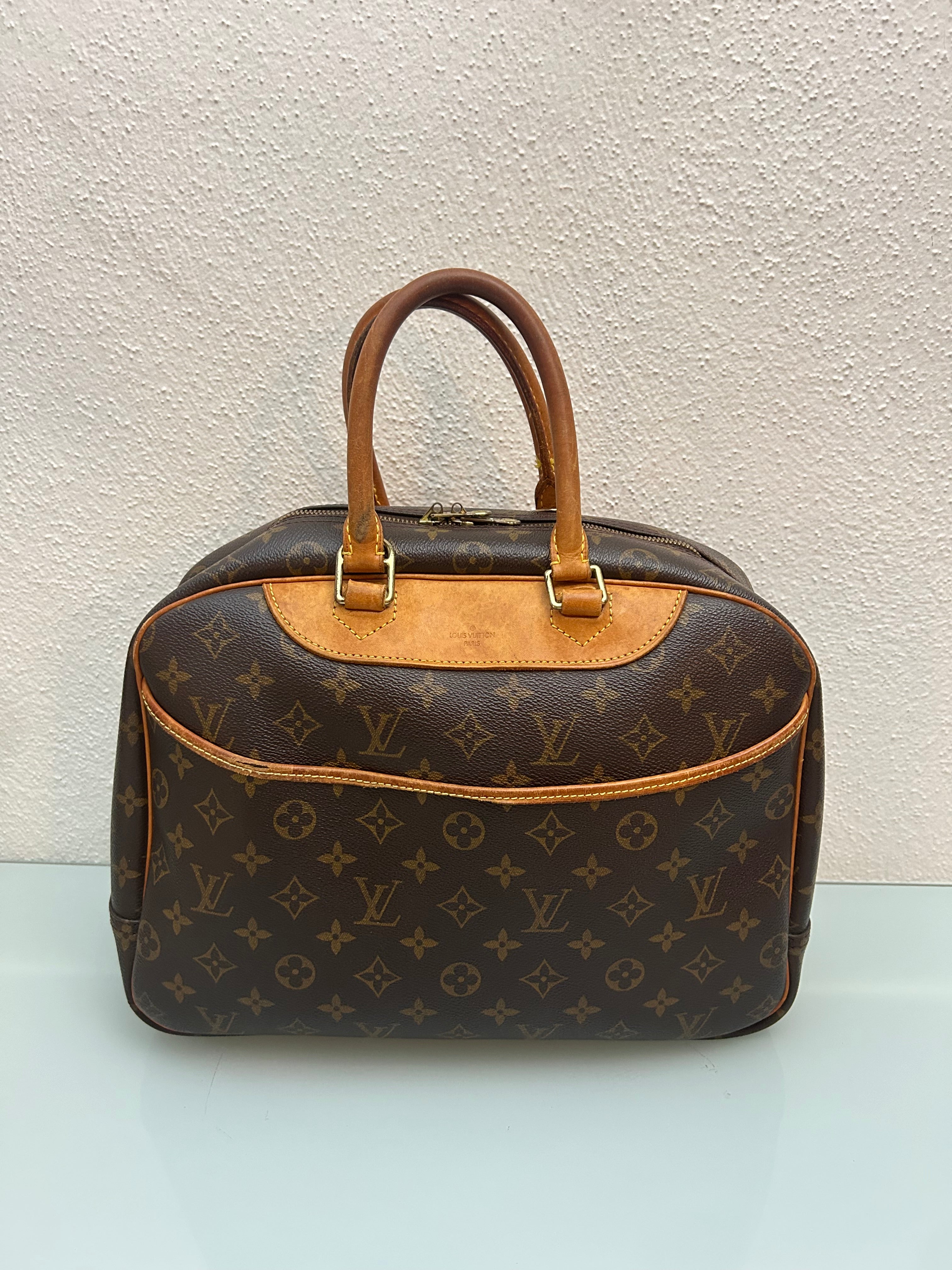 Louis Vuitton Deaudville