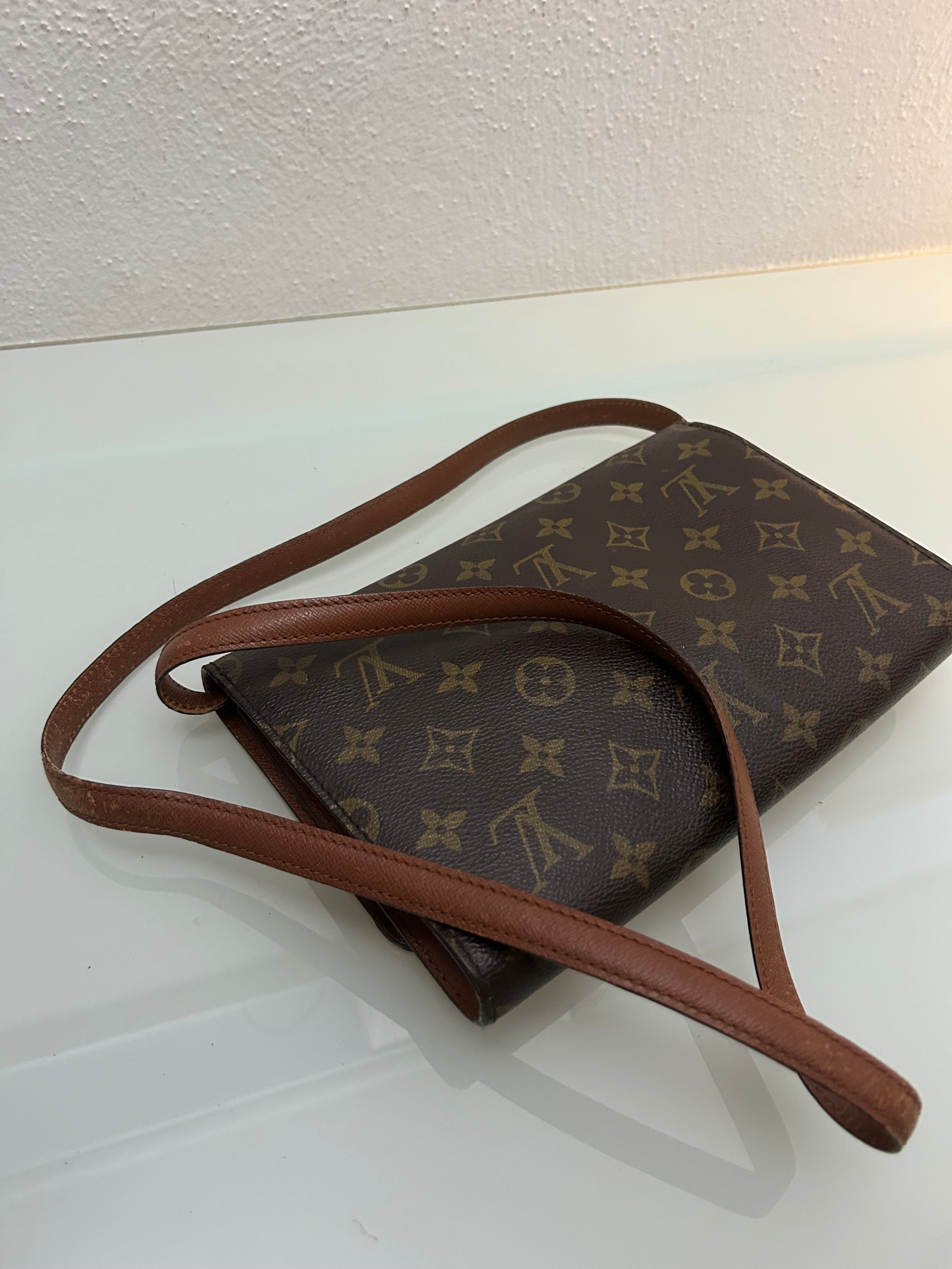 Louis Vuitton Crossbody