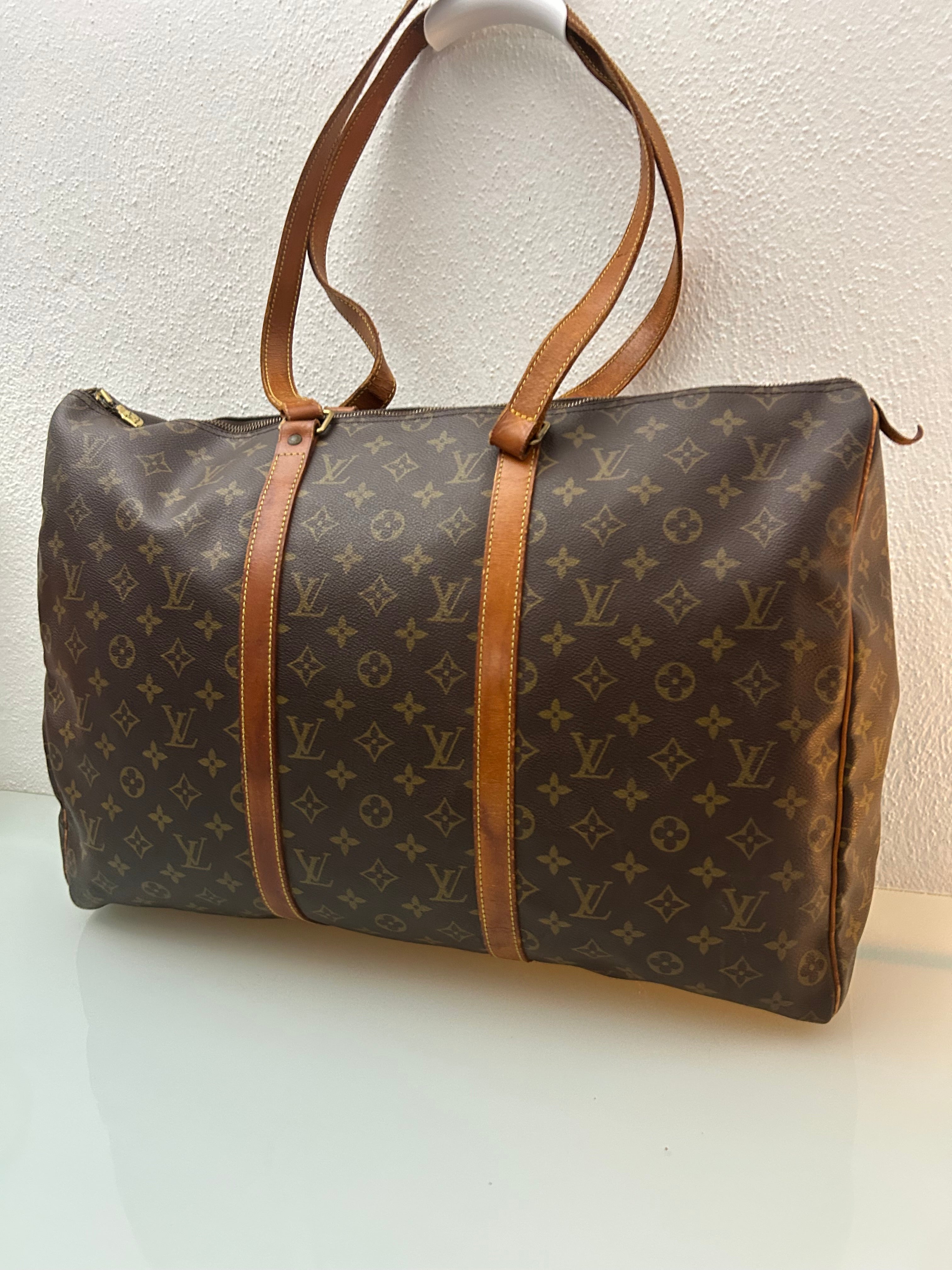 Louis Vuitton Shoulder bag