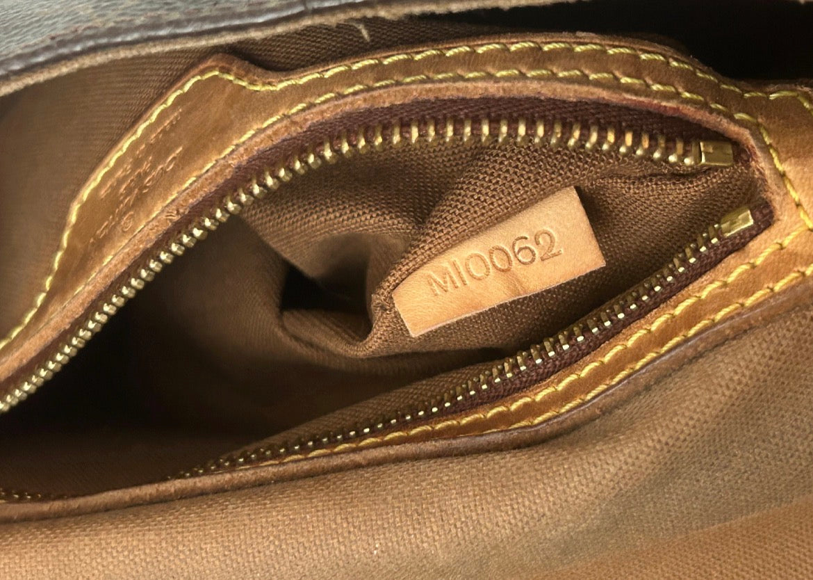 Louis Vuitton Mini Looping