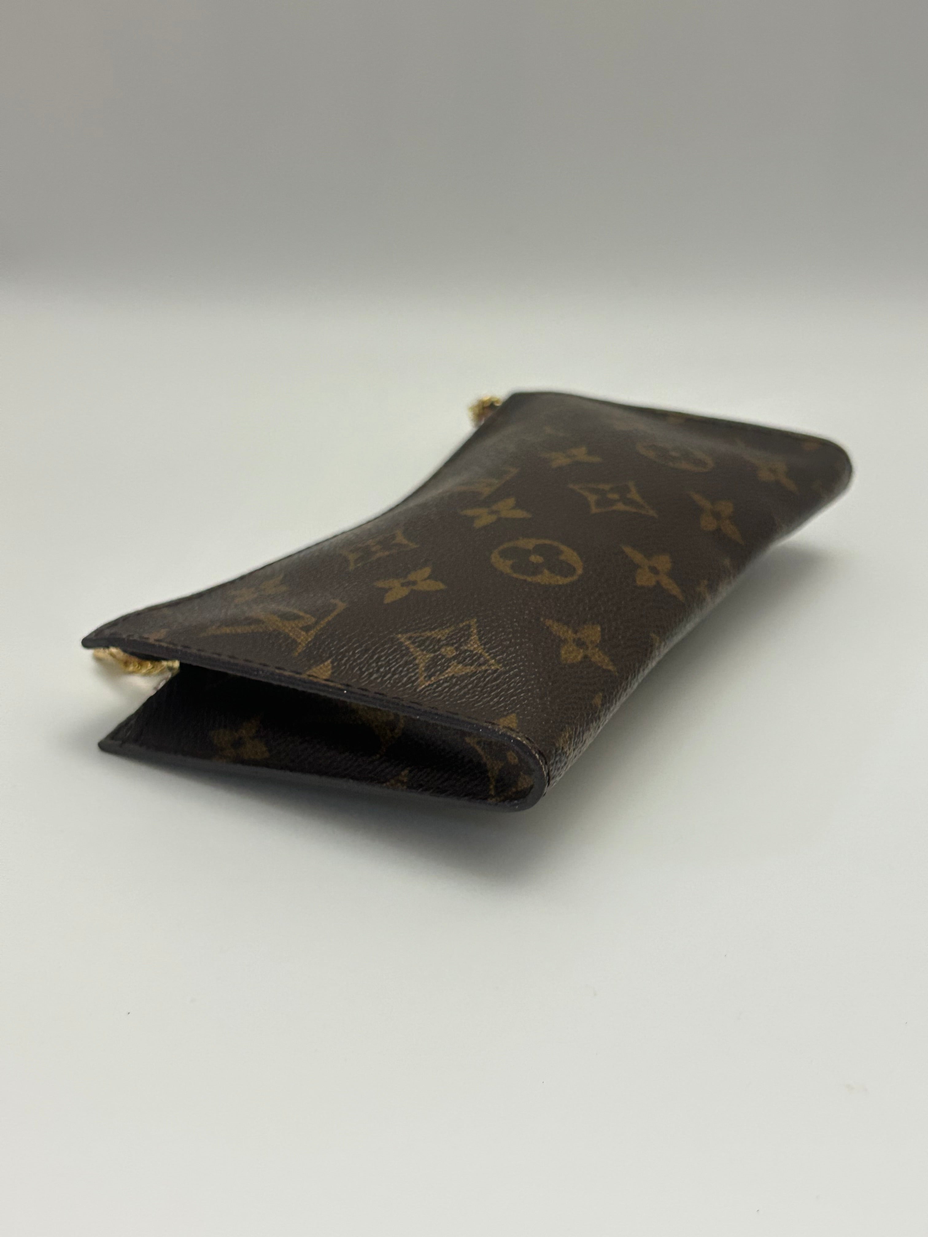 Louis Vuitton Pochette