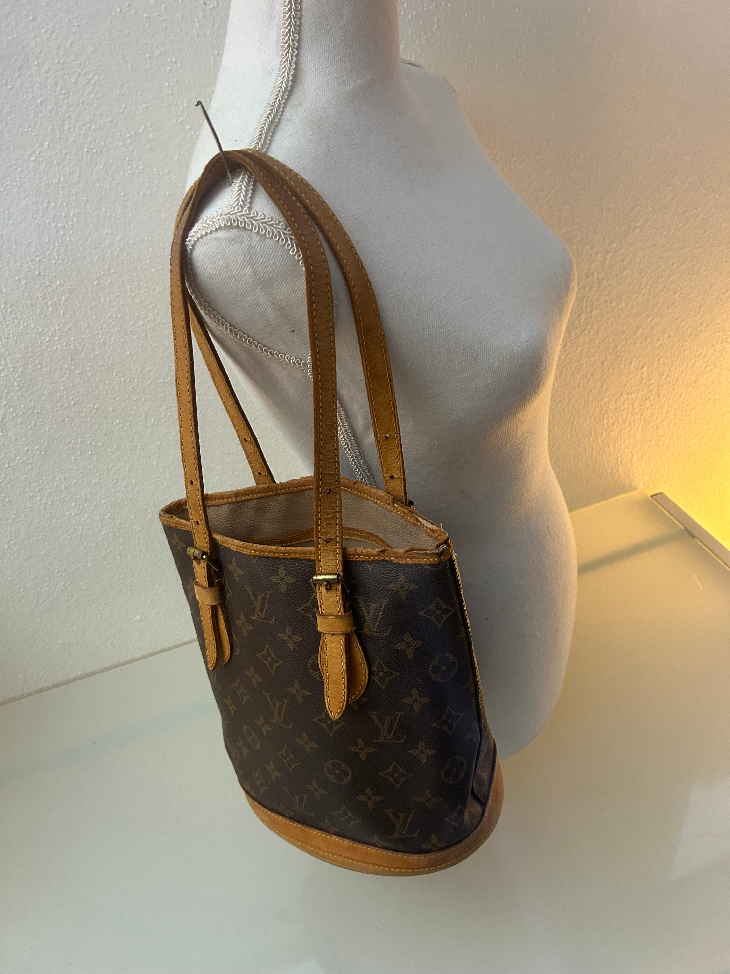 Louis Vuitton Marais