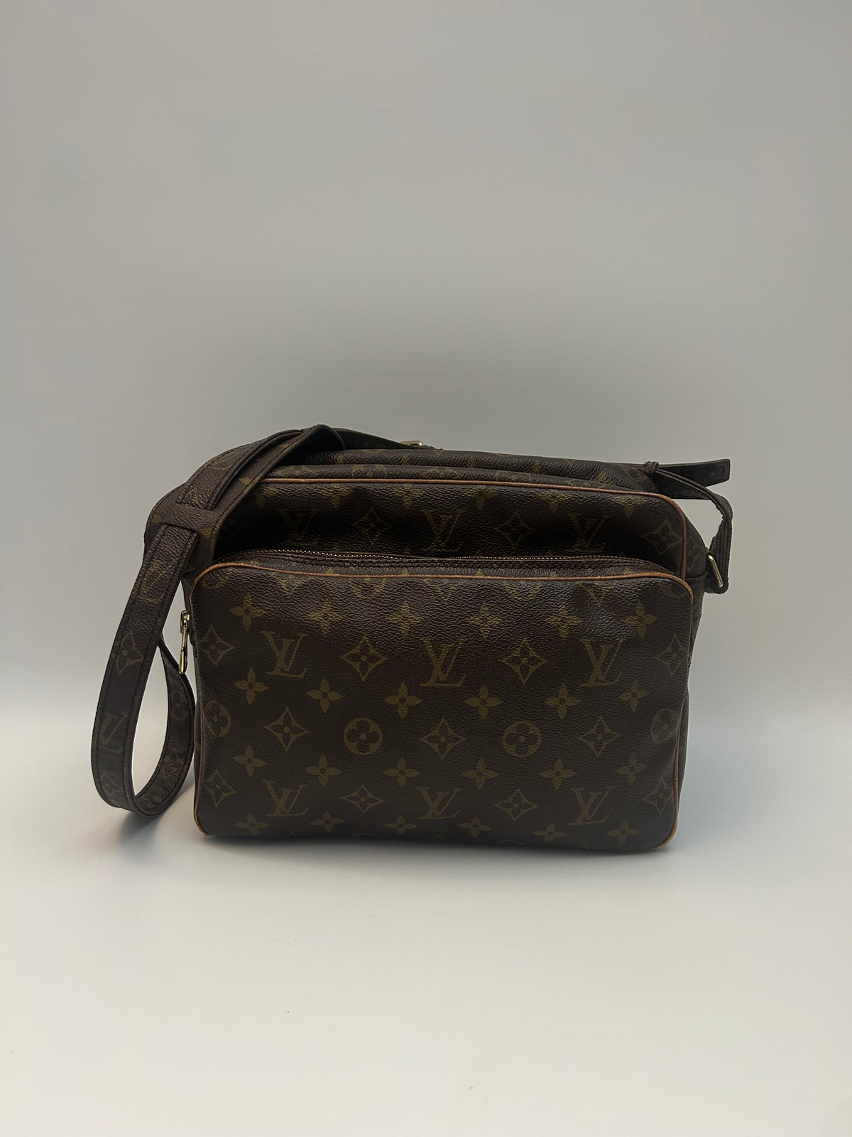 Louis Vuitton Nile