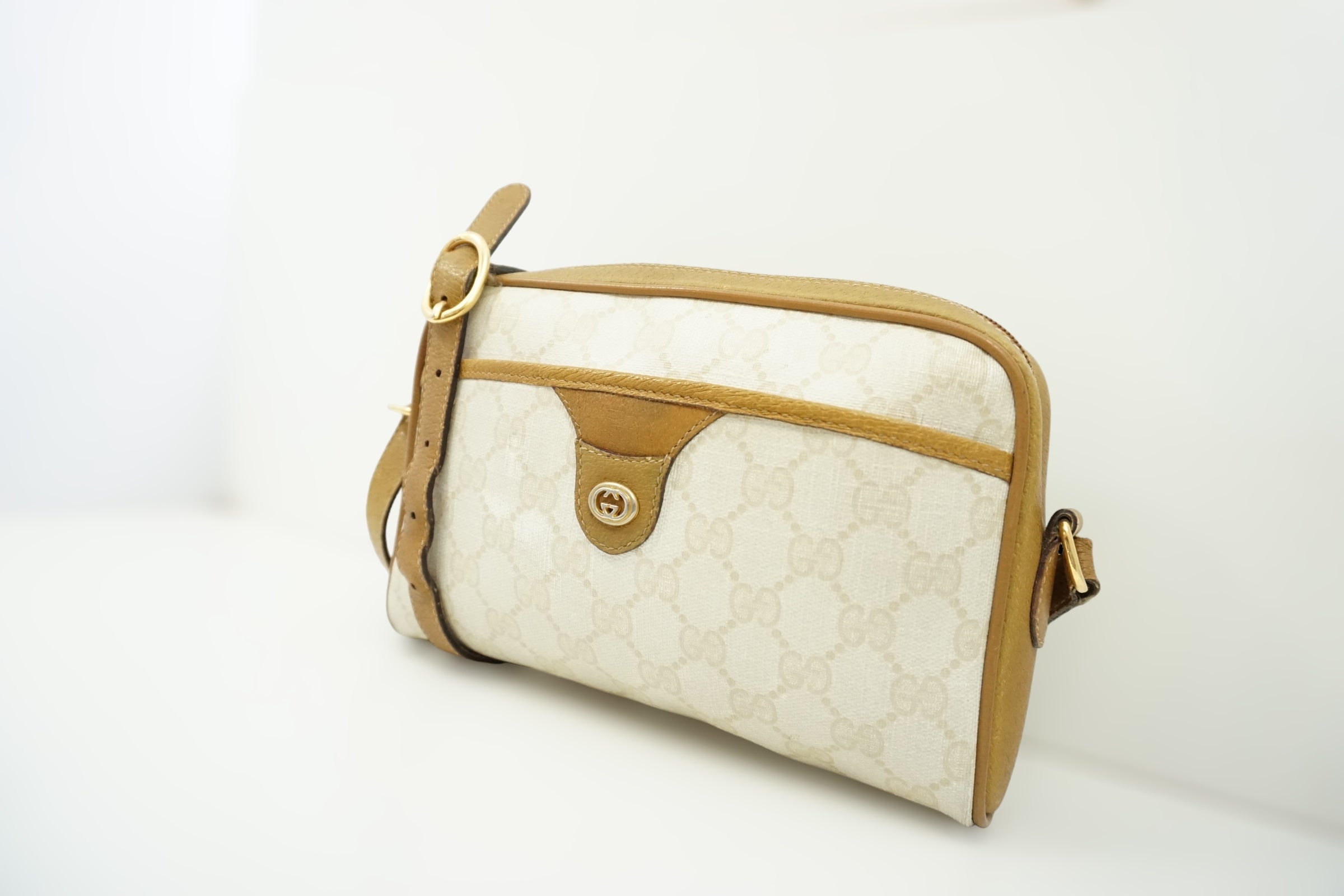Gucci White Crossbody