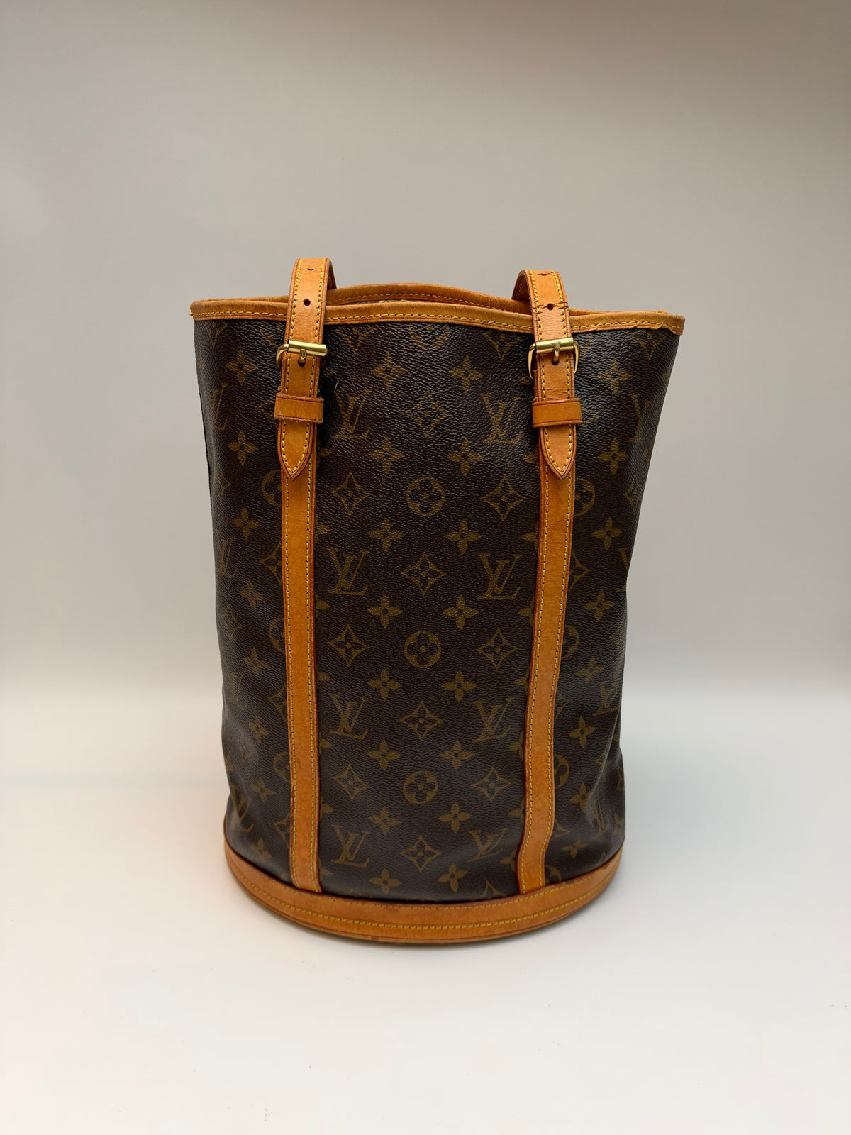 Louis Vuitton Bucket GM
