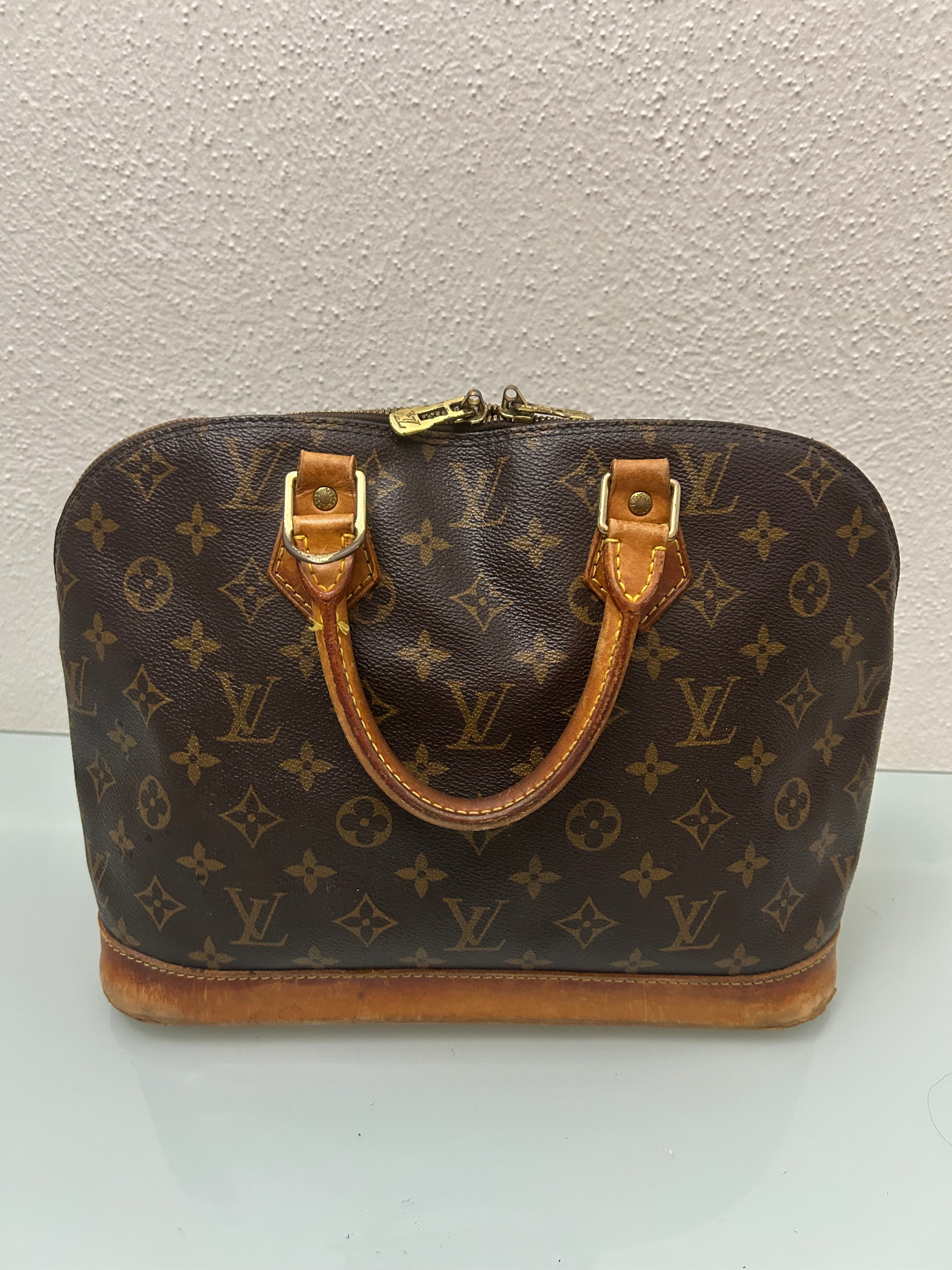 Louis Vuitton Alma