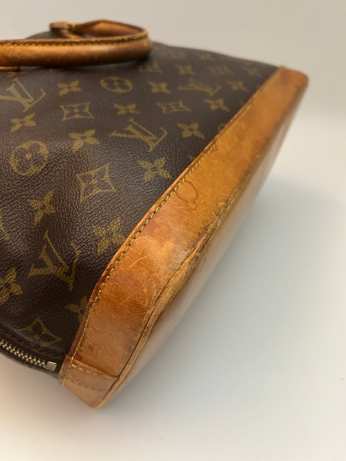 Louis Vuitton Alma