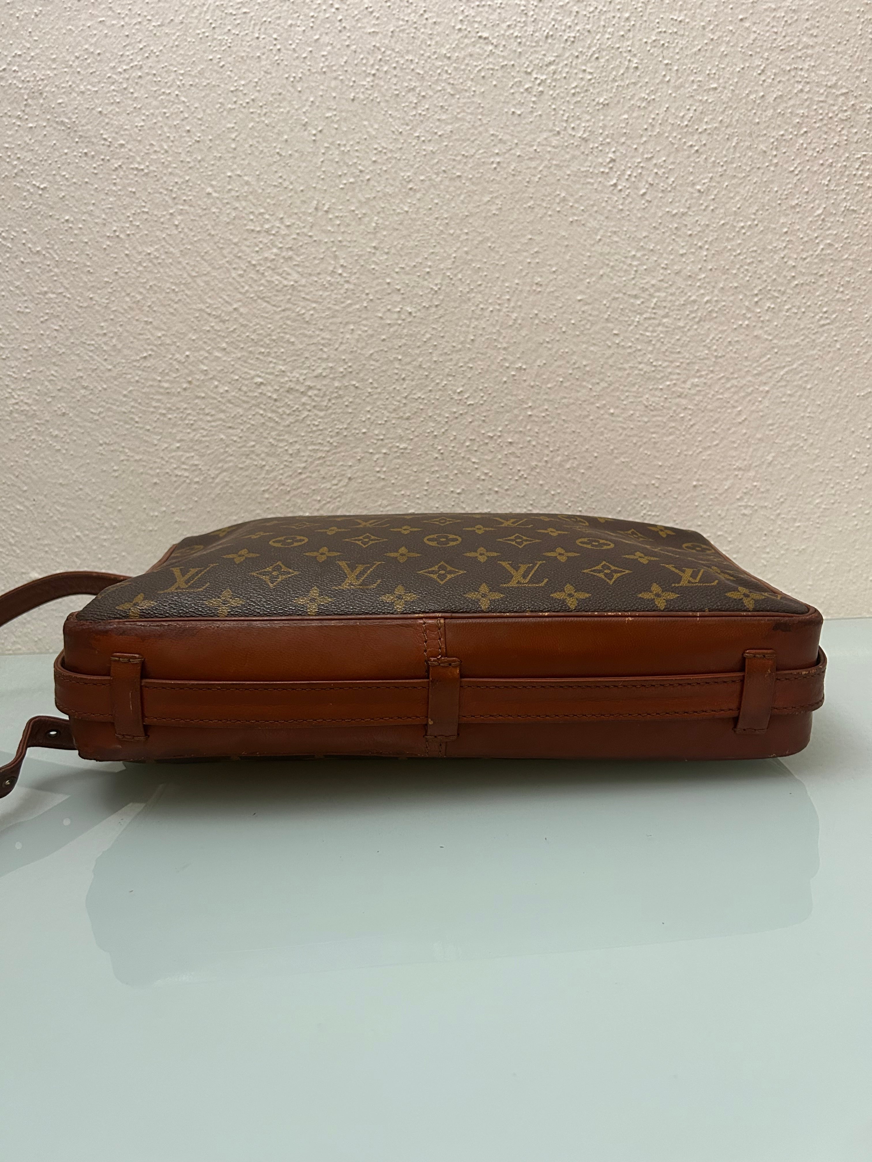 Louis Vuitton Crossbody