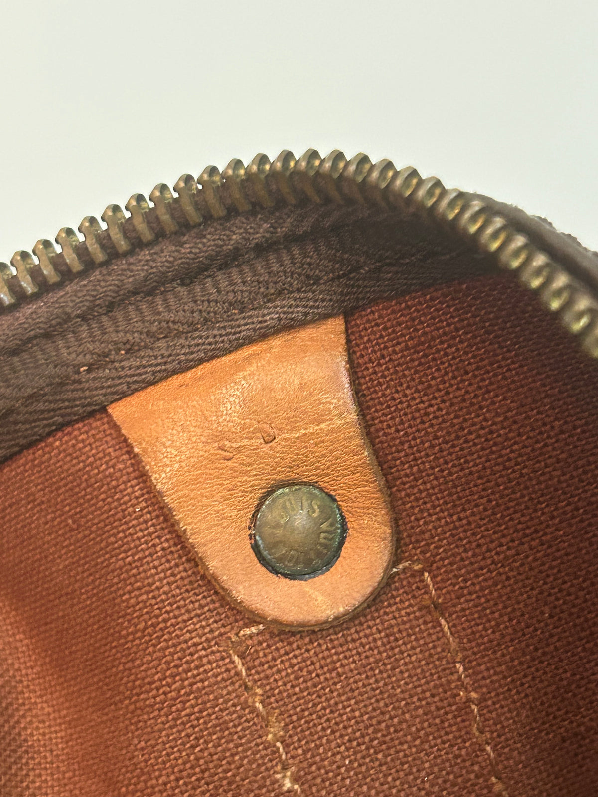 Louis Vuitton keepall 50