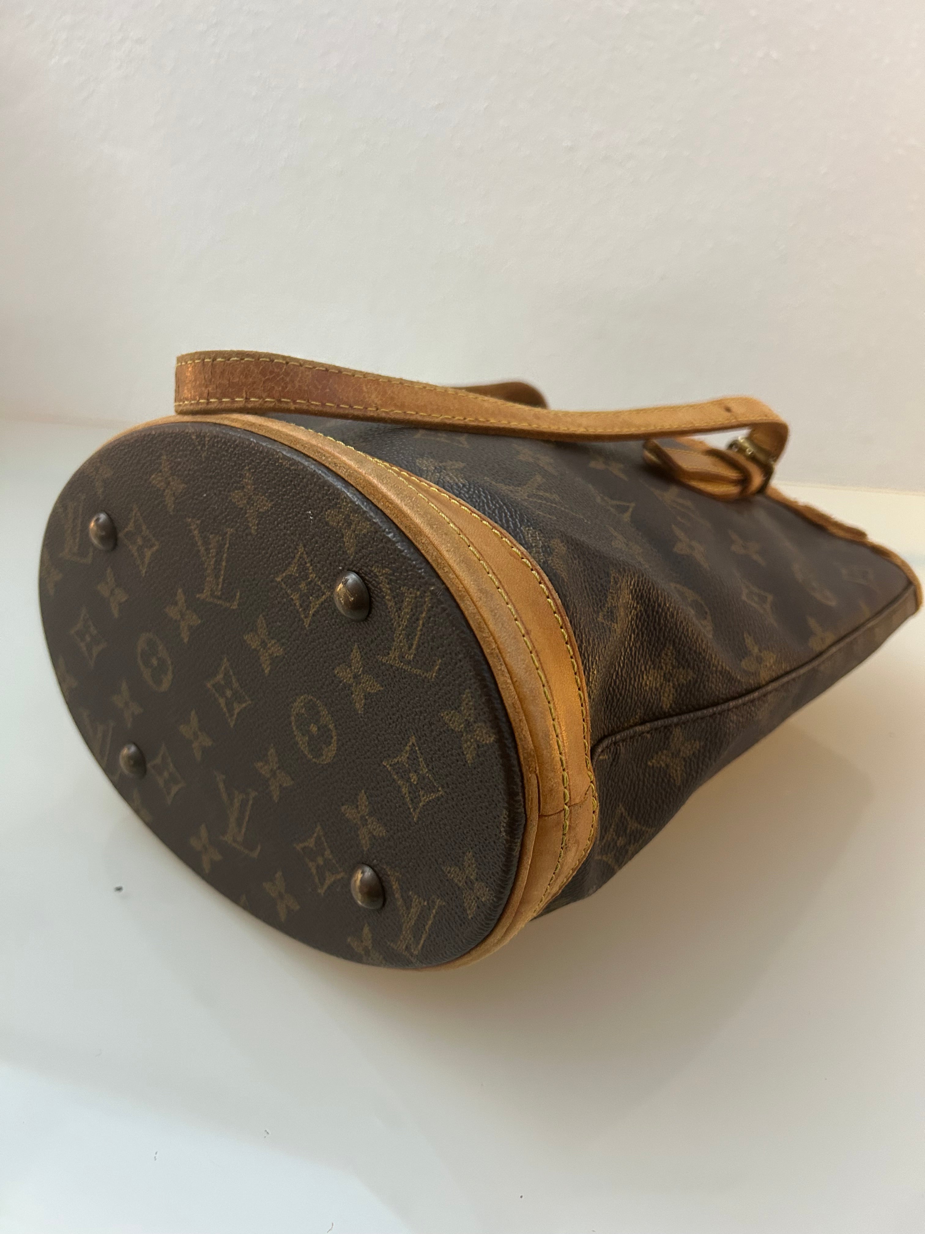 Louis Vuitton Marais