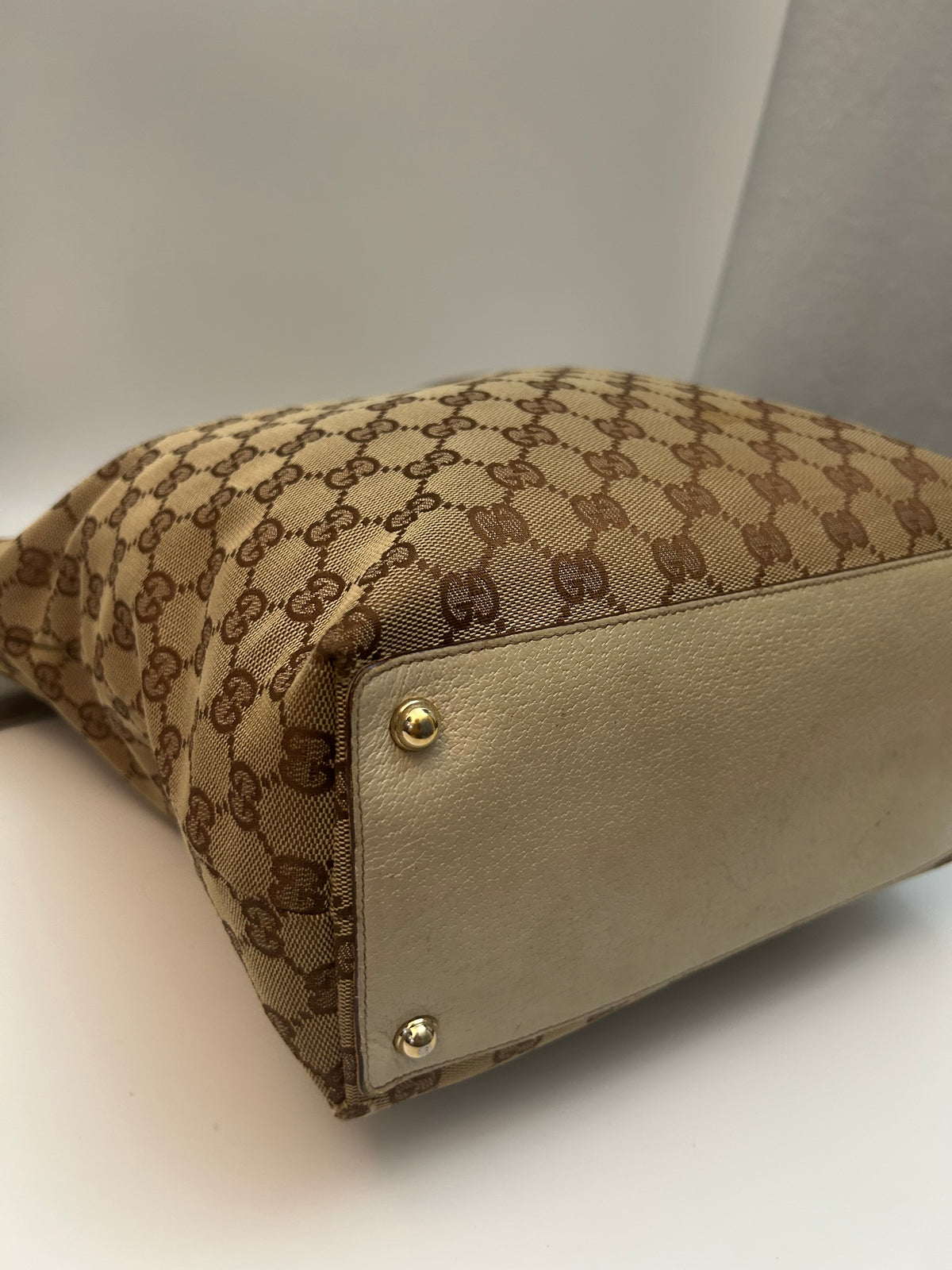 Gucci Bucket