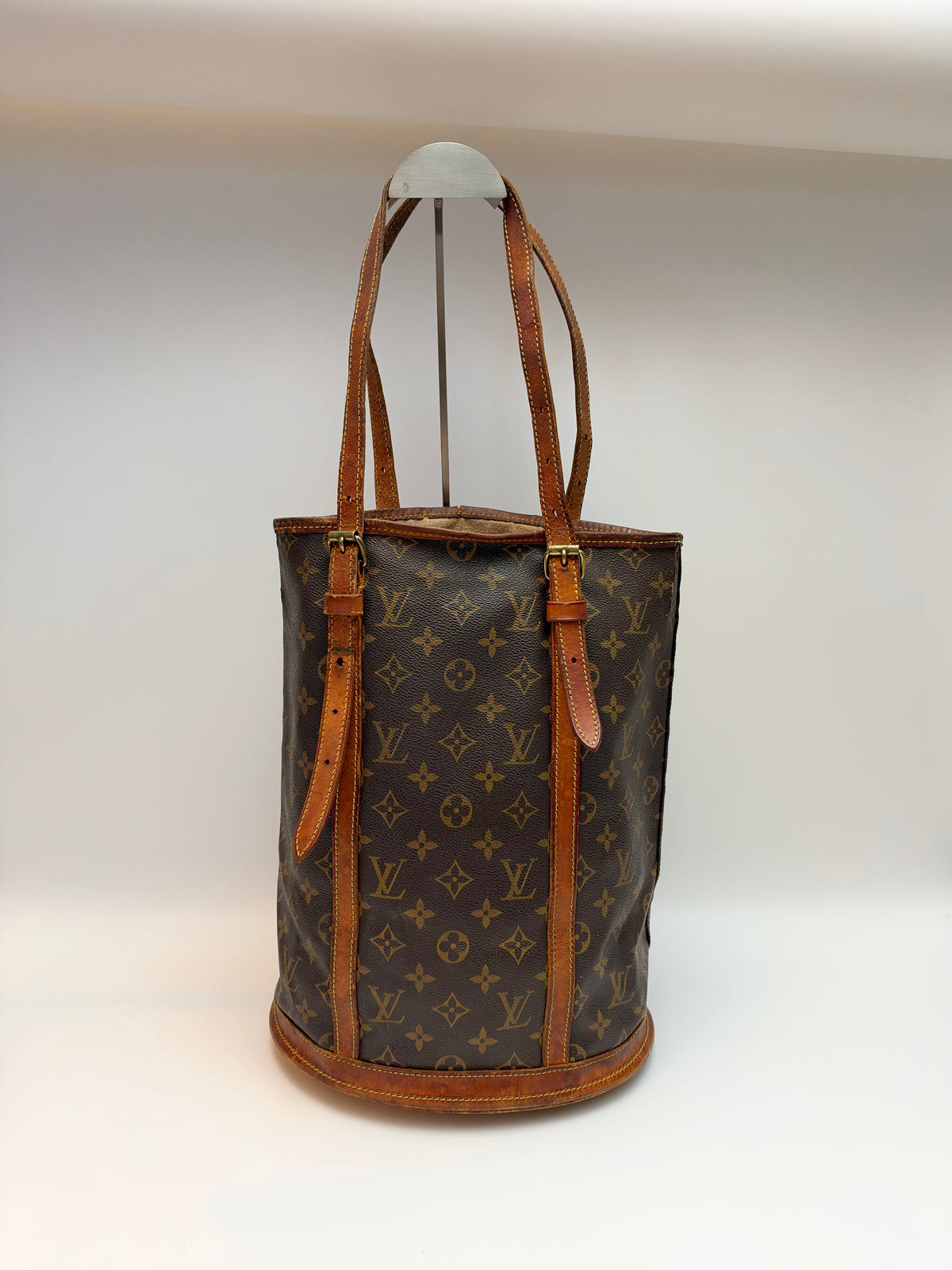 Louis Vuitton Marais