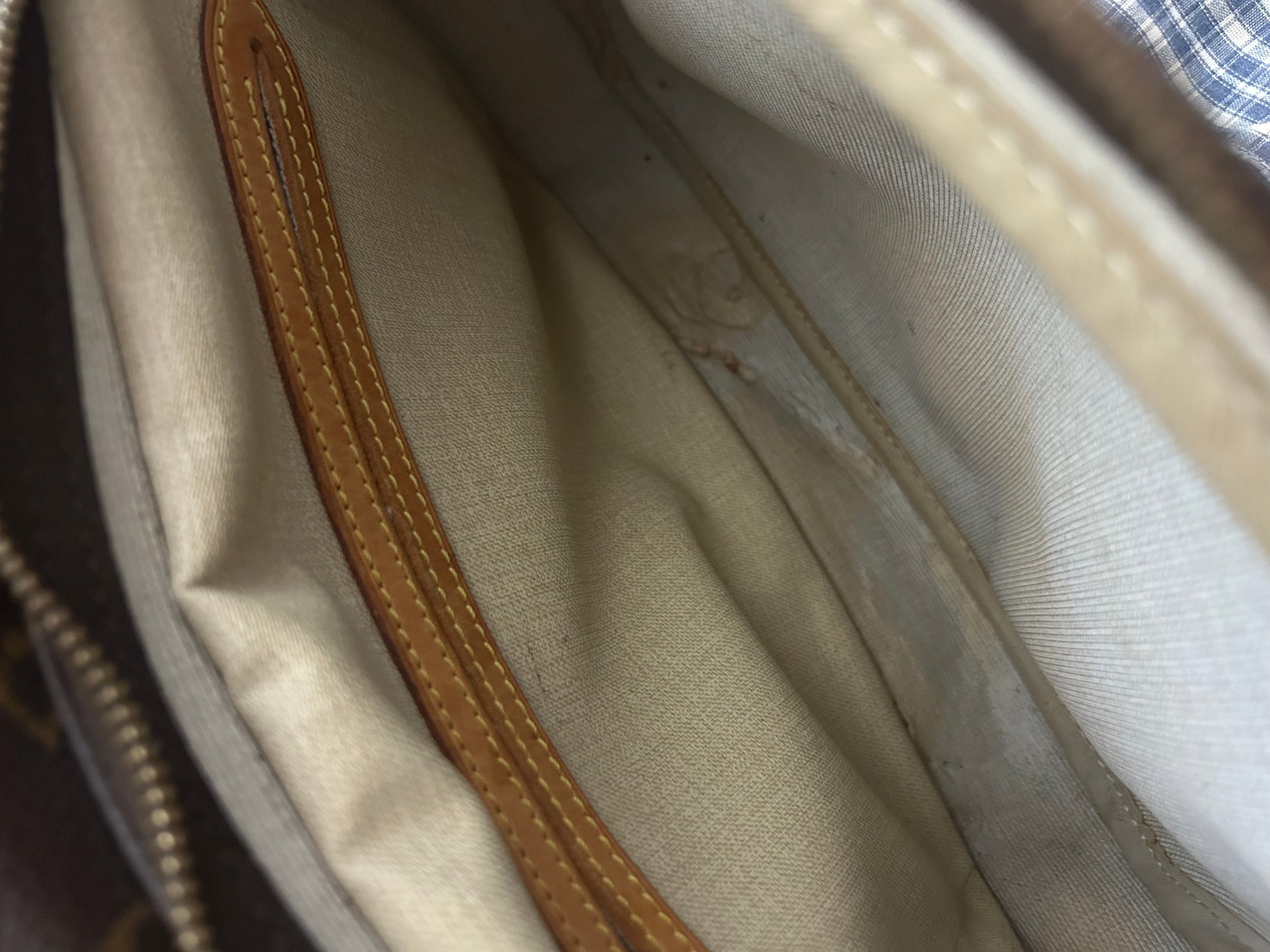 Louis Vuitton Reporter