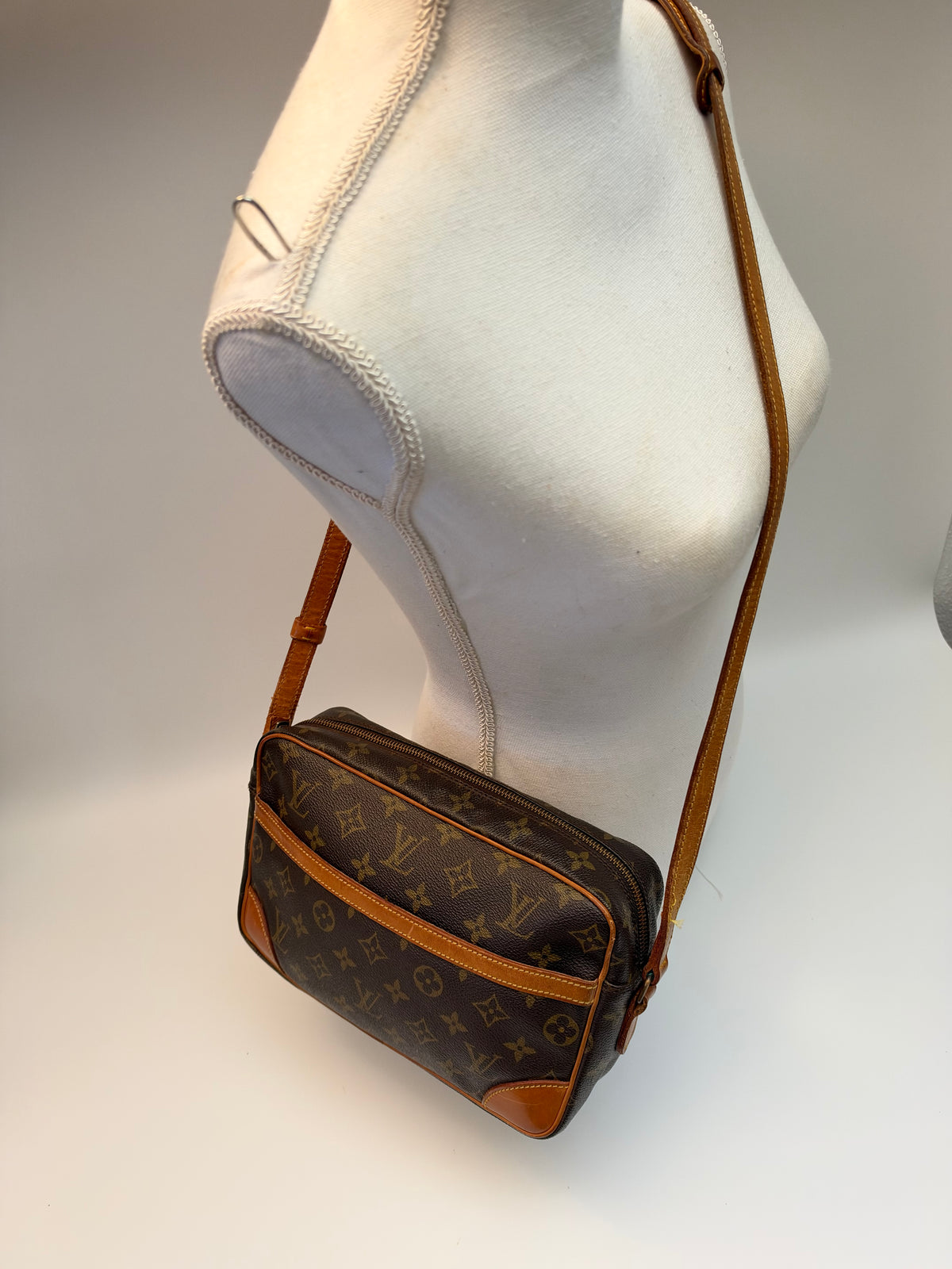 Louis Vuitton Trocadéro 27