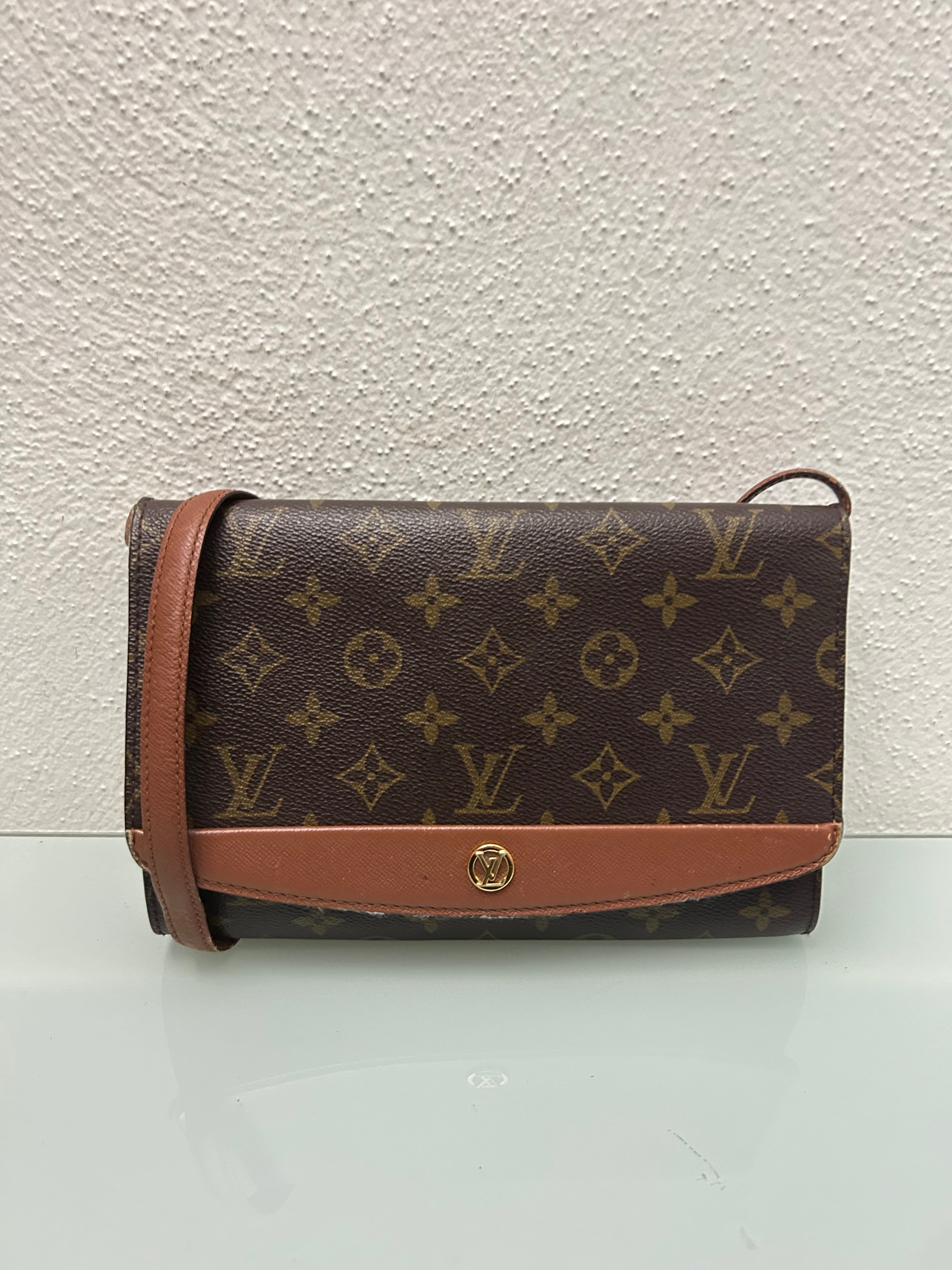 Louis Vuitton Crossbody