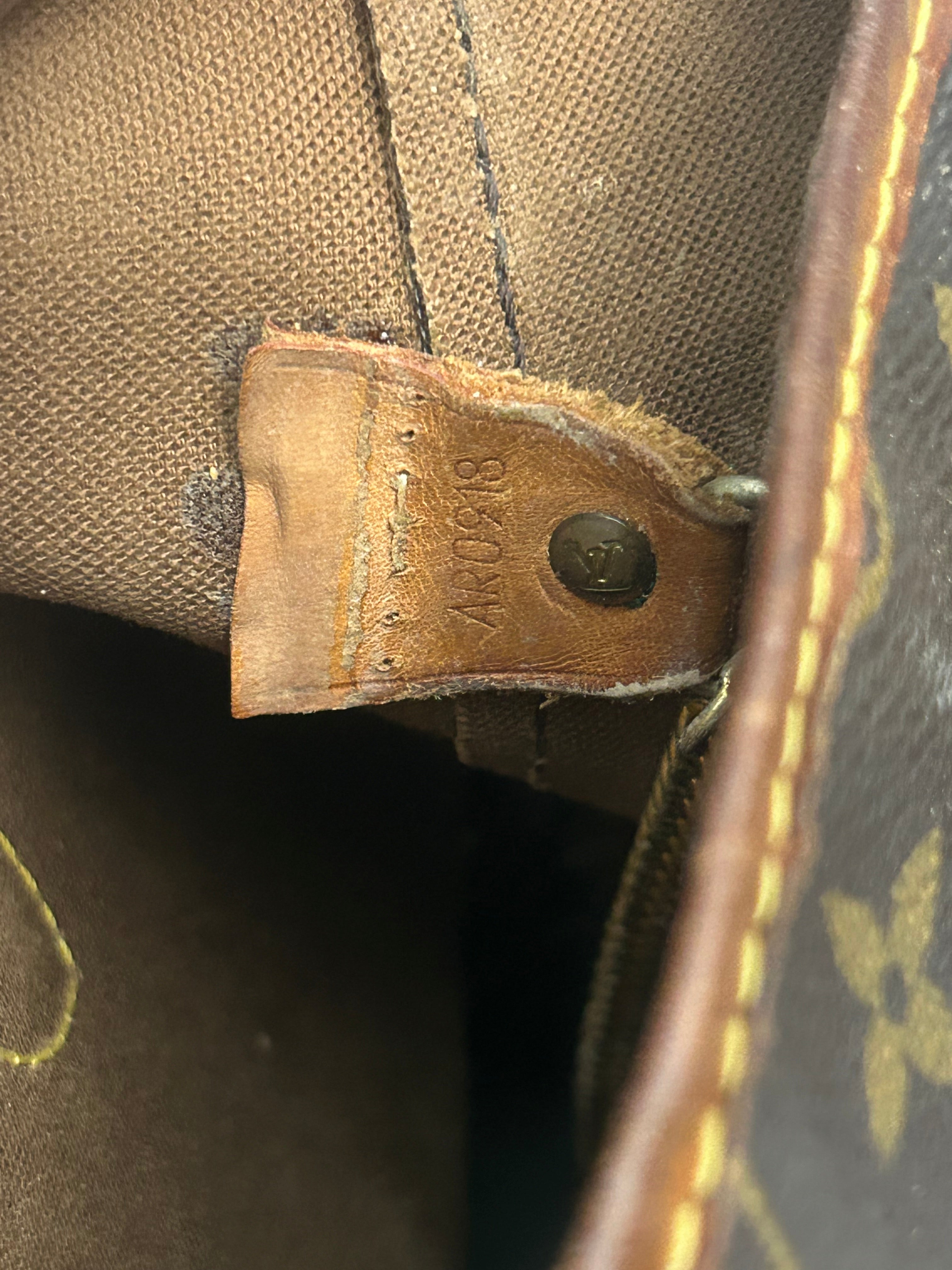 Louis Vuitton Marais Bucket