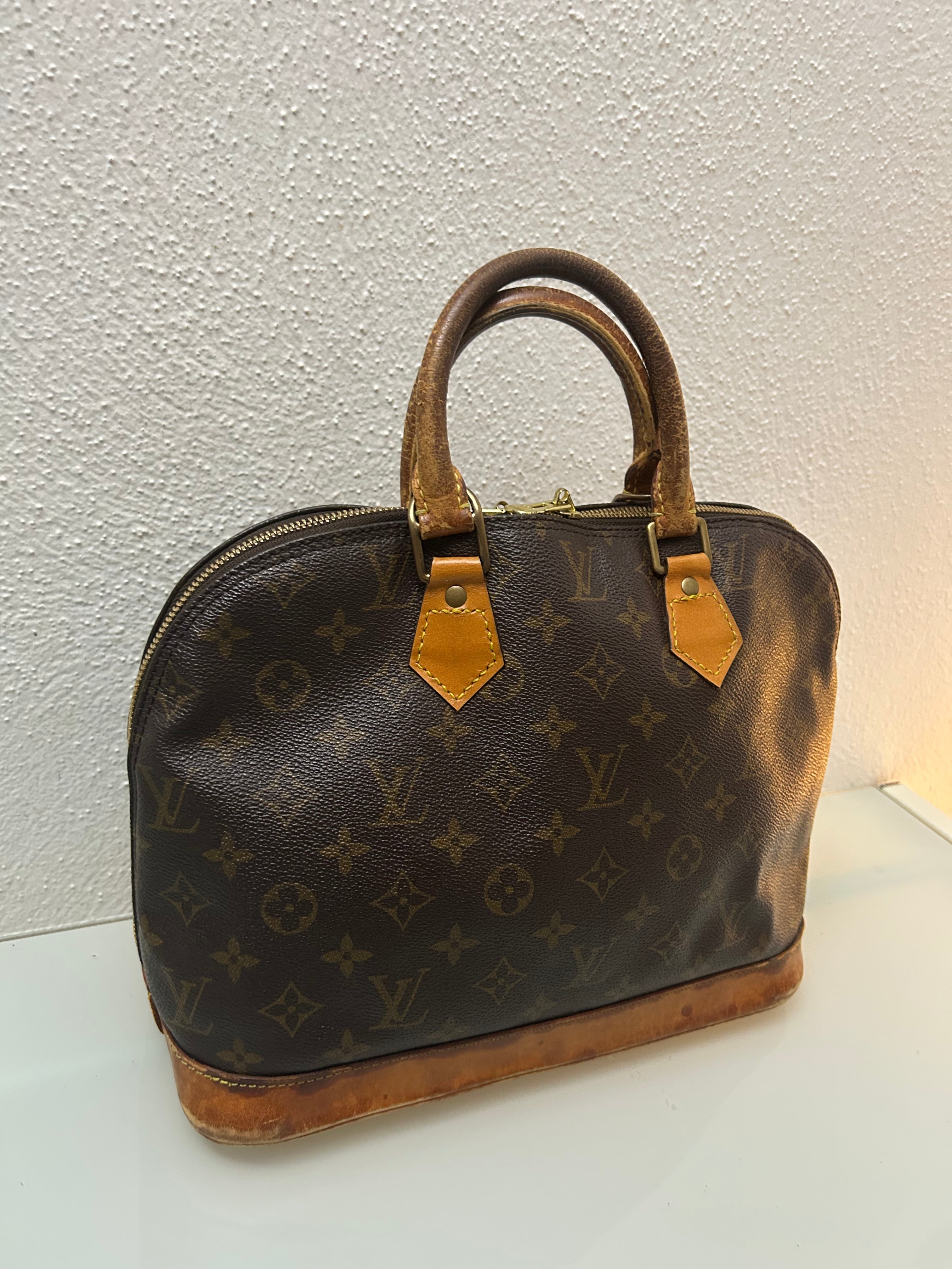 Louis Vuitton Alma