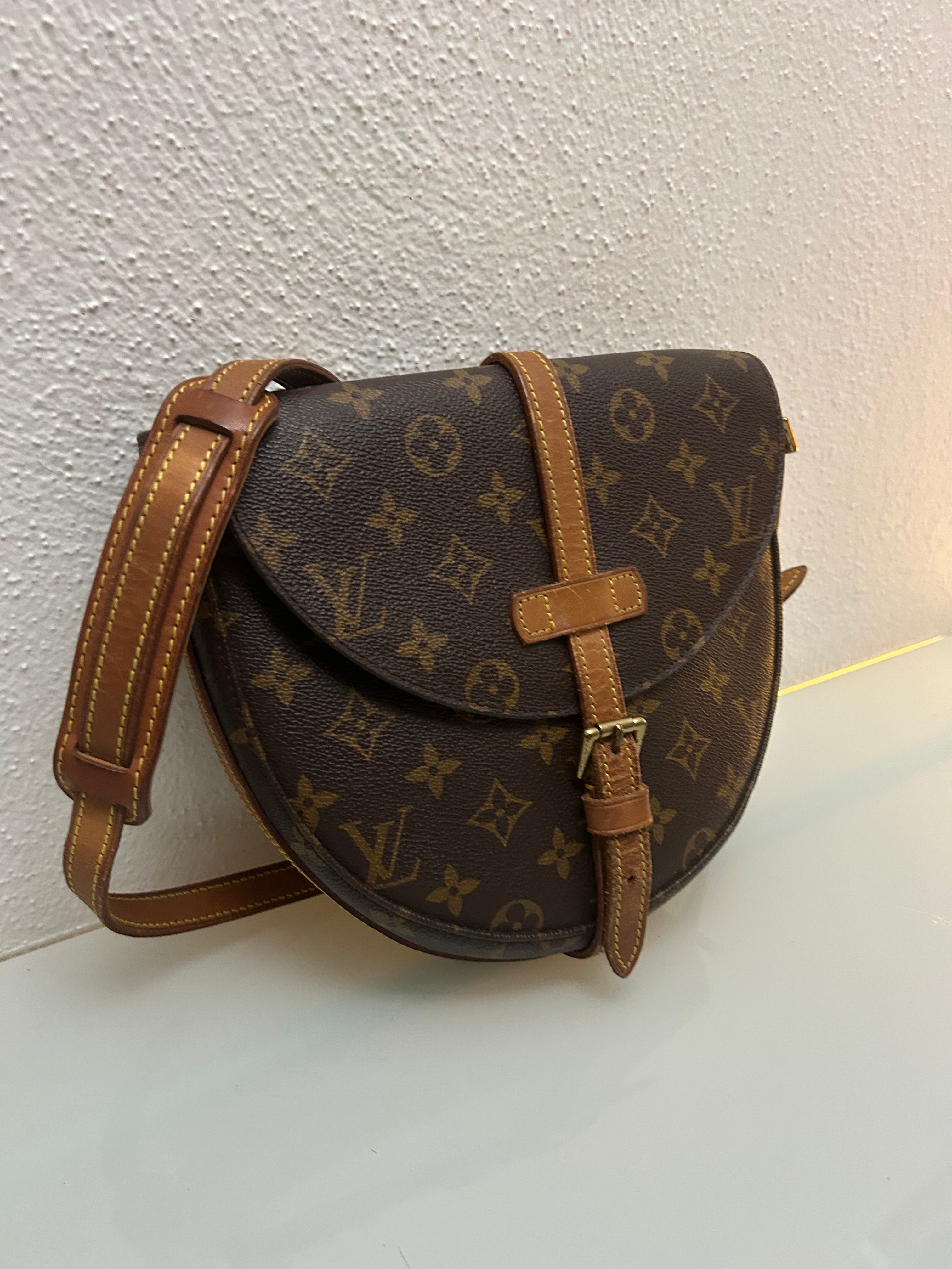 Louis Vuitton Chantilly
