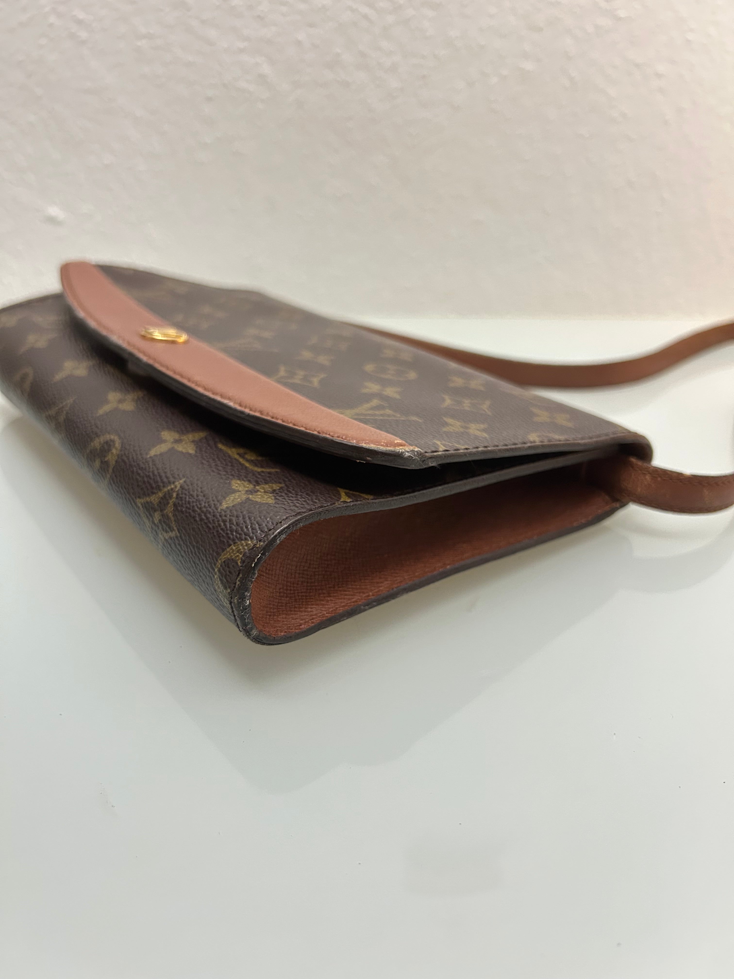 Louis Vuitton Crossbody