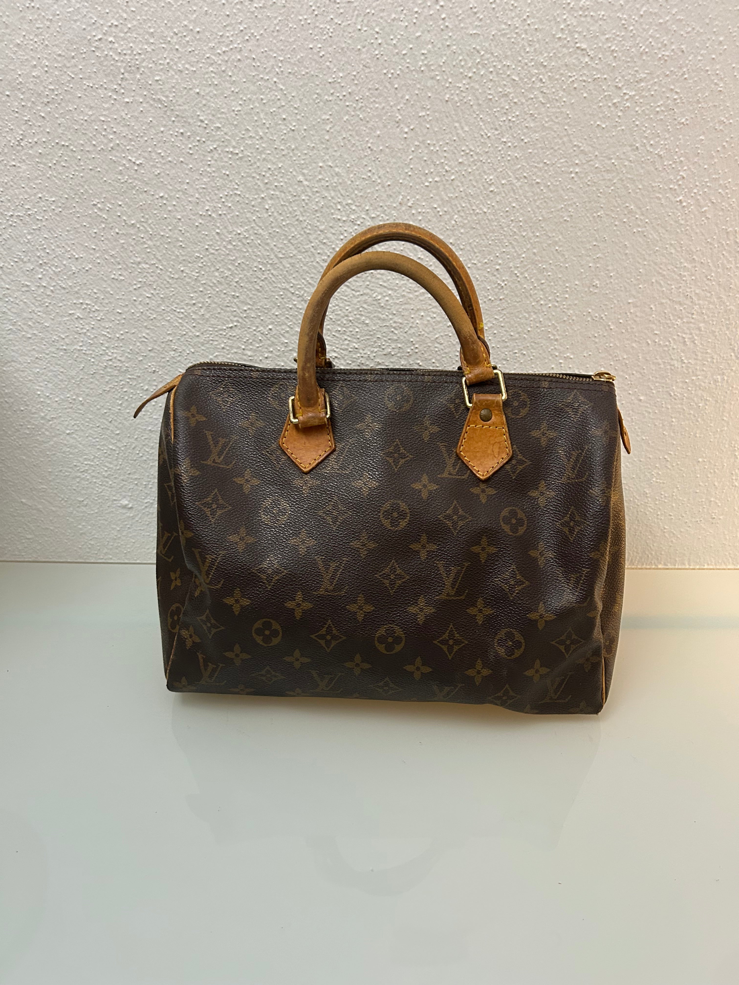 Louis Vuitton Speedy
