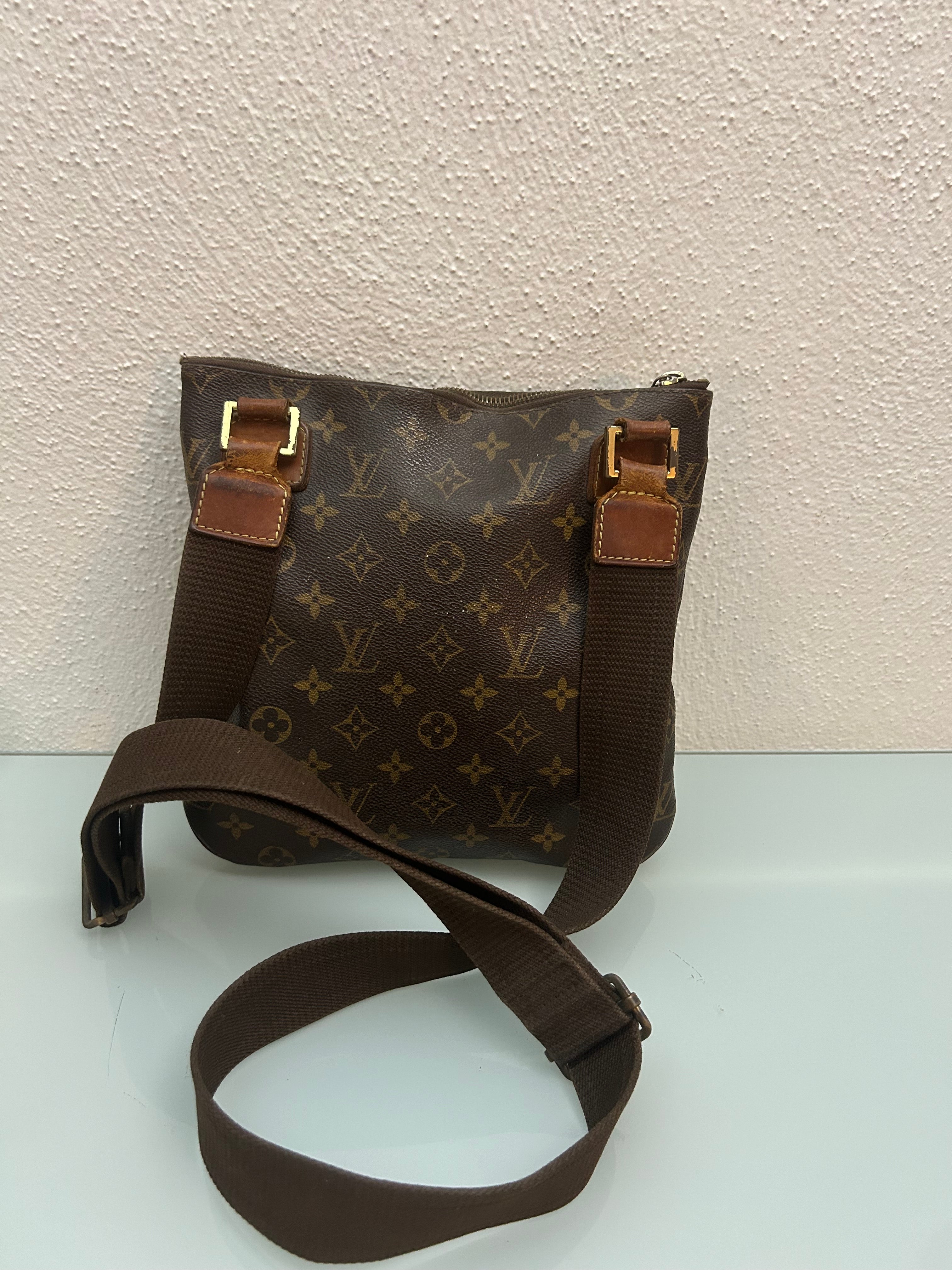 Louis Vuitton Crossbody