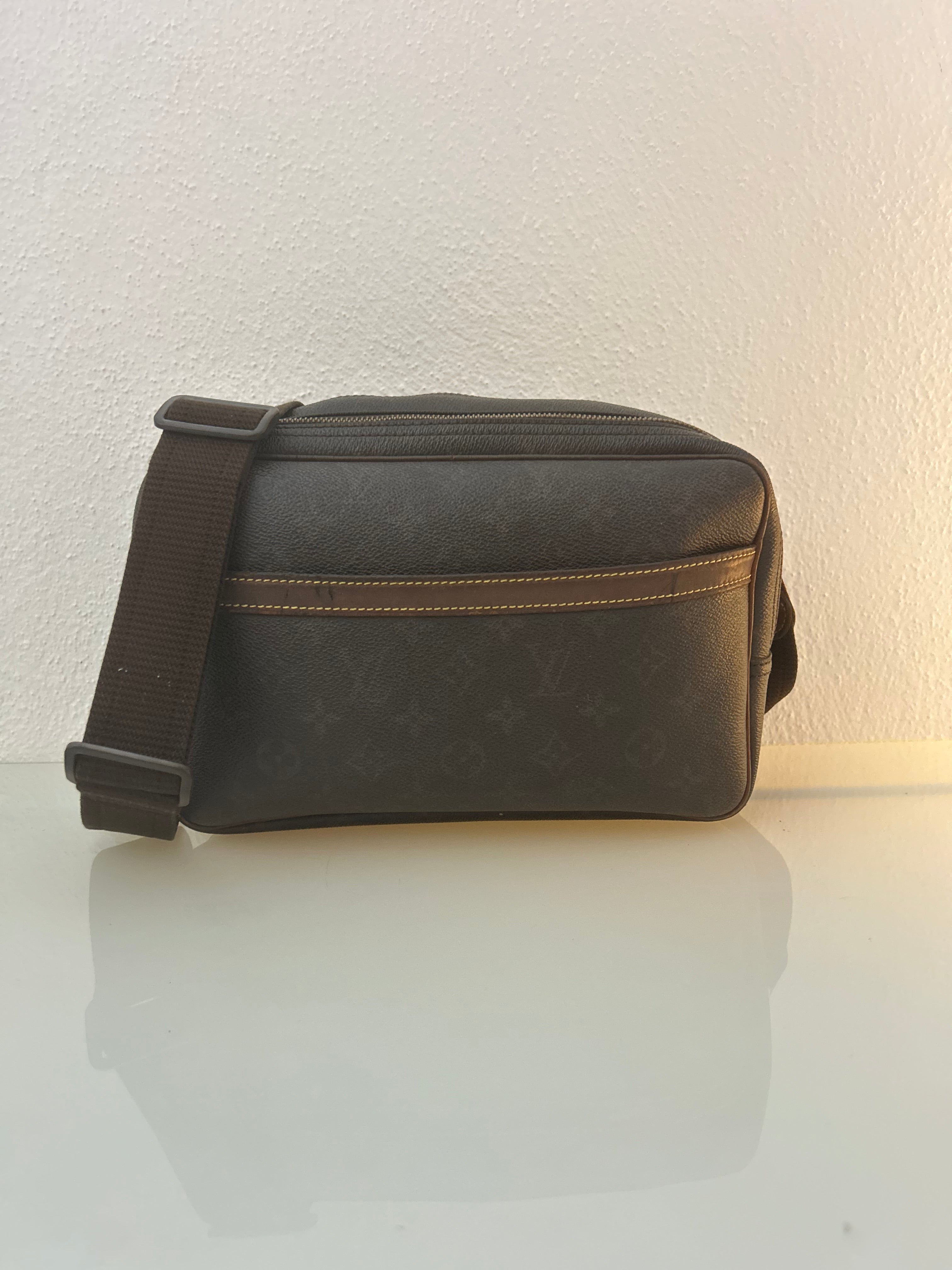 Louis Vuitton Reporter