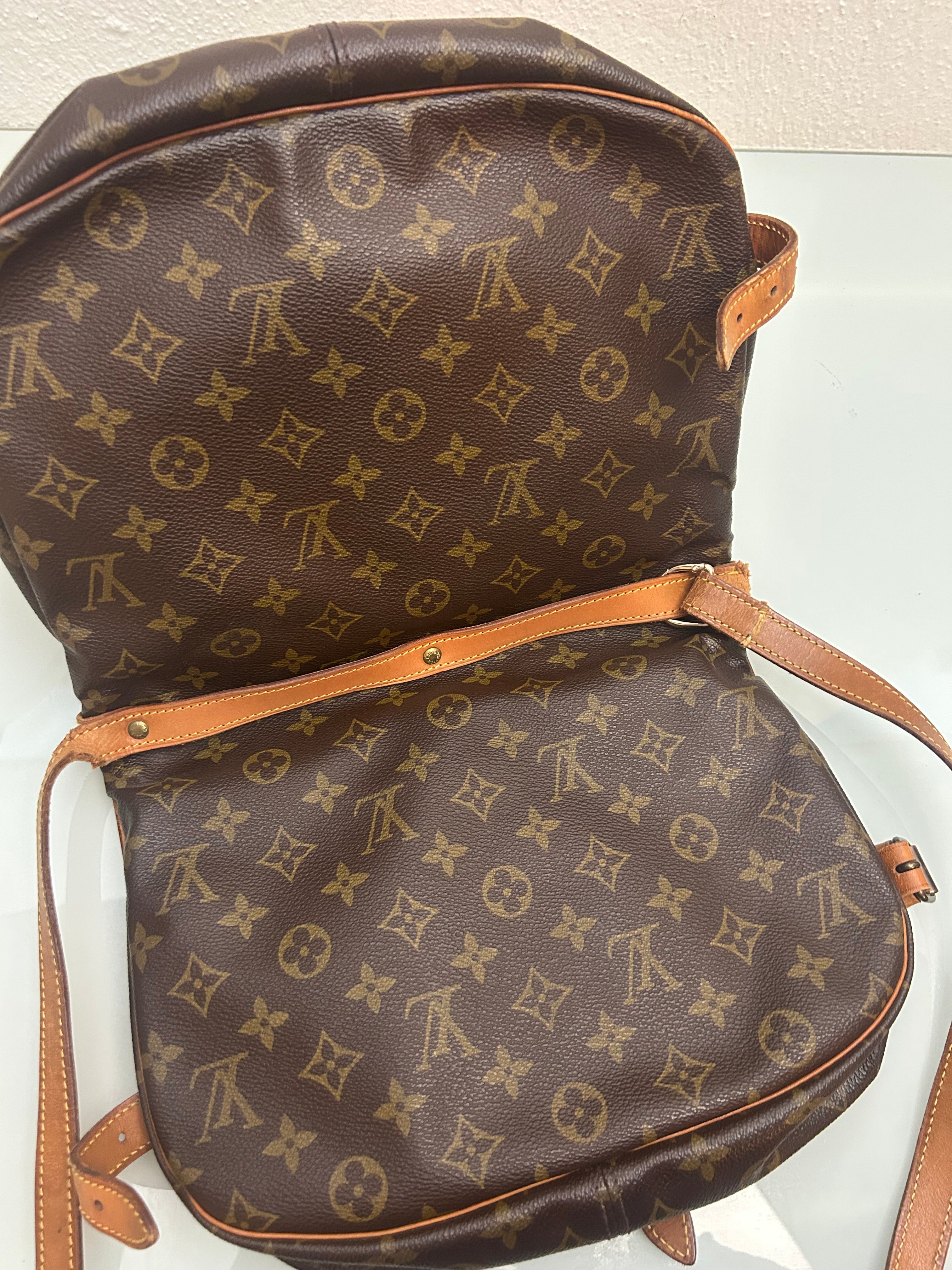 Louis Vuitton Saumur PM