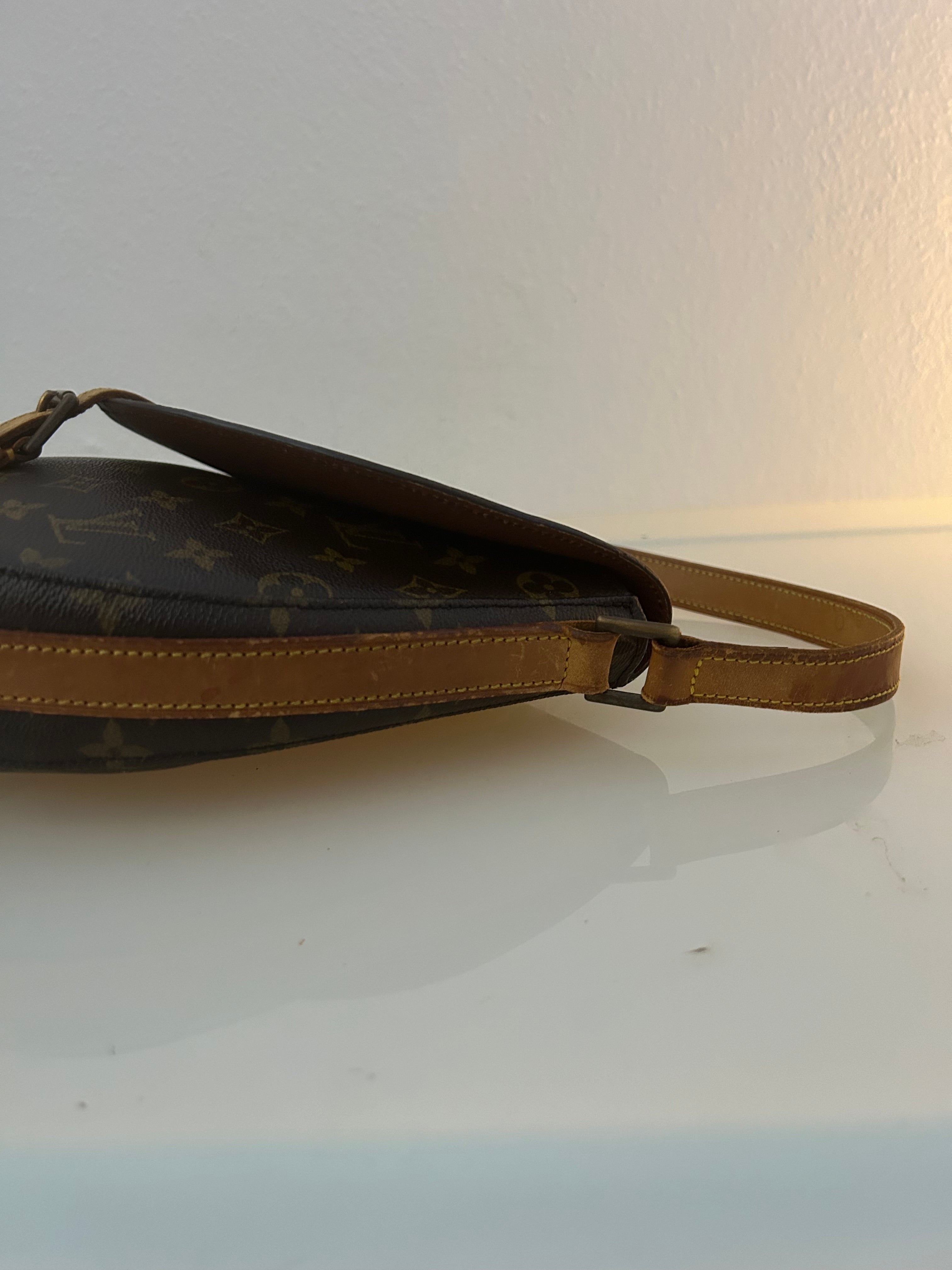 Louis Vuitton Chantilly