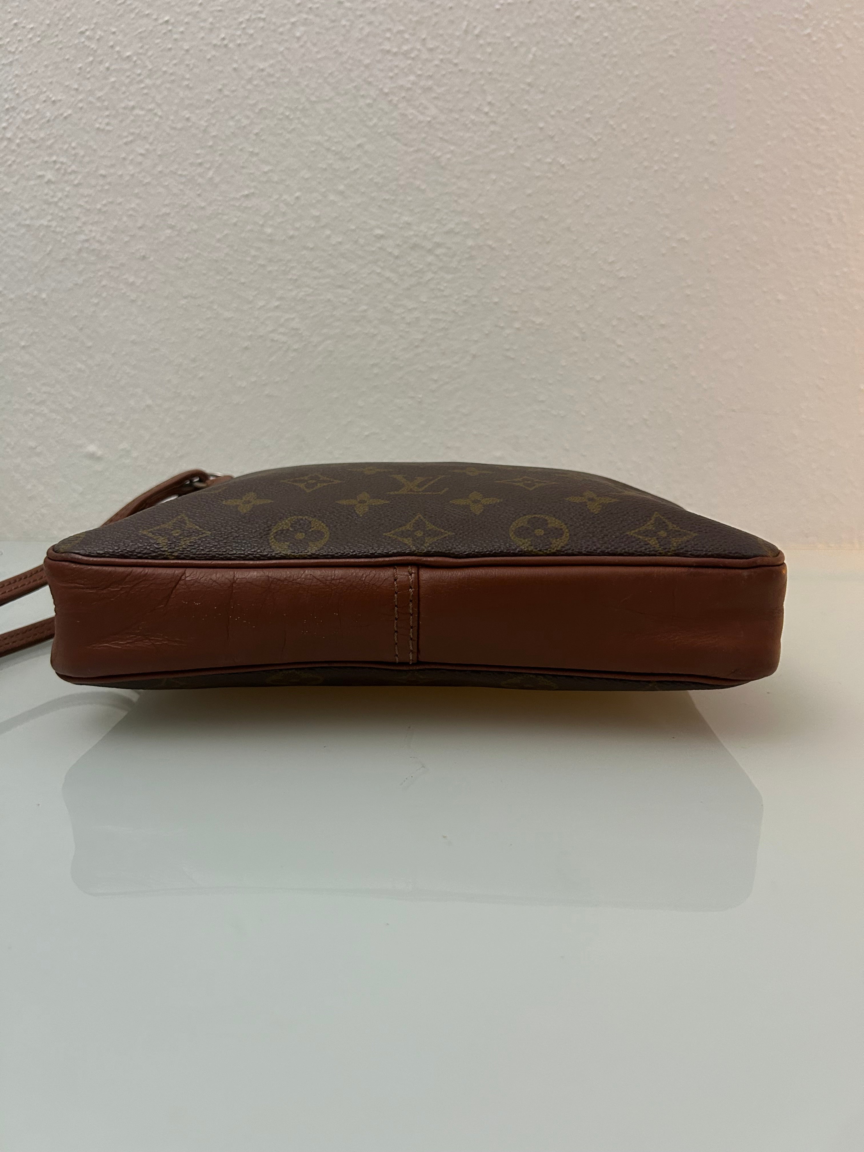 Louis Vuitton Clutch