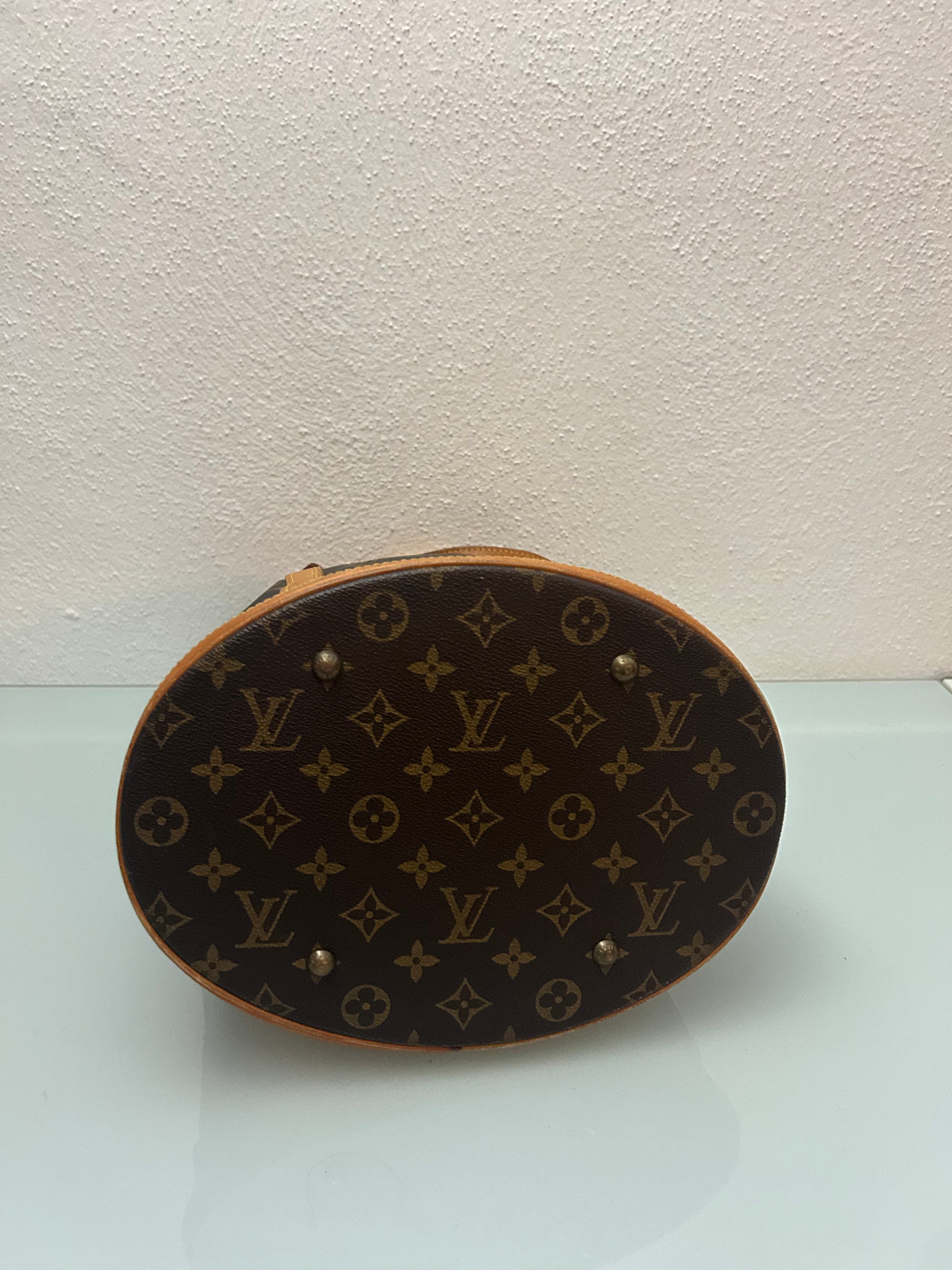 Louis Vuitton Bucket