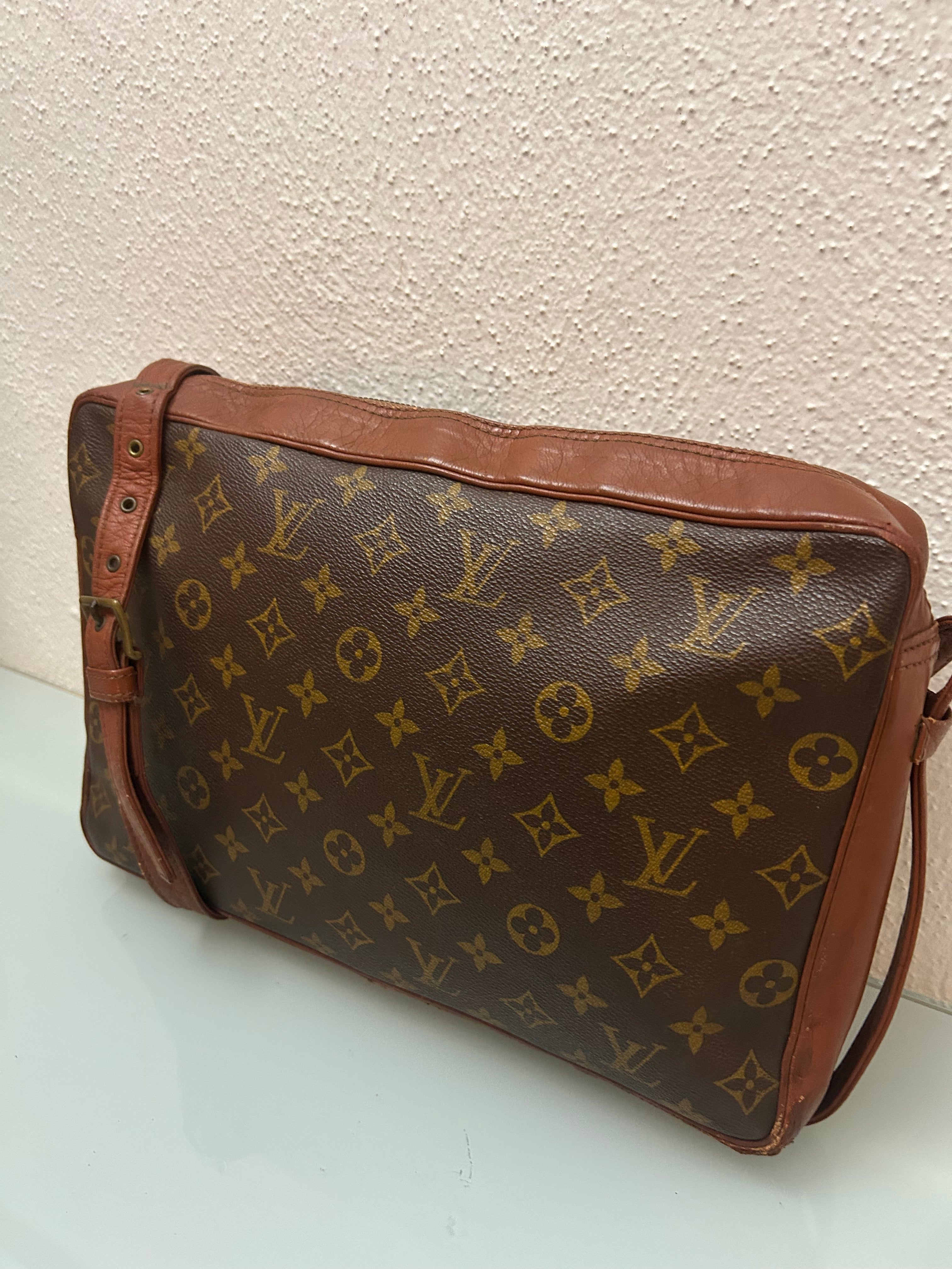Louis Vuitton Crossbody