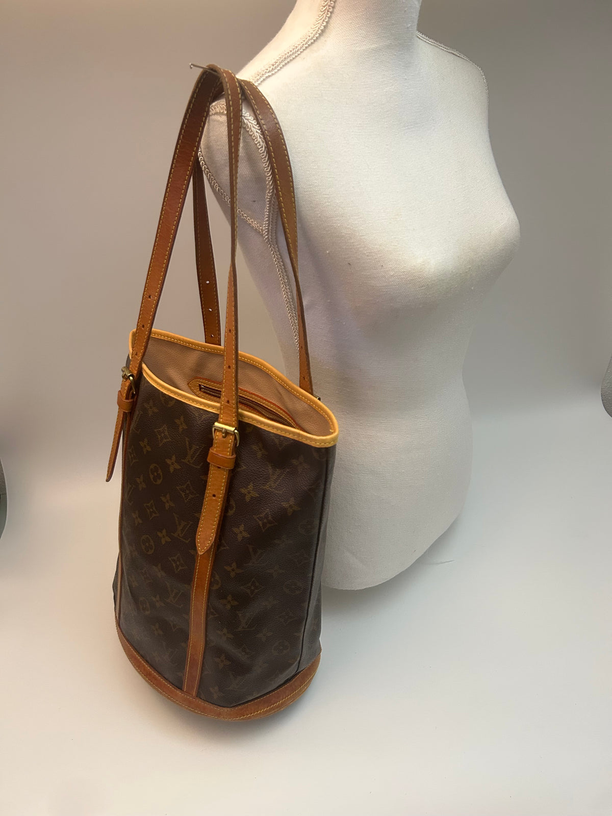 Louis Vuitton Marais Bucket