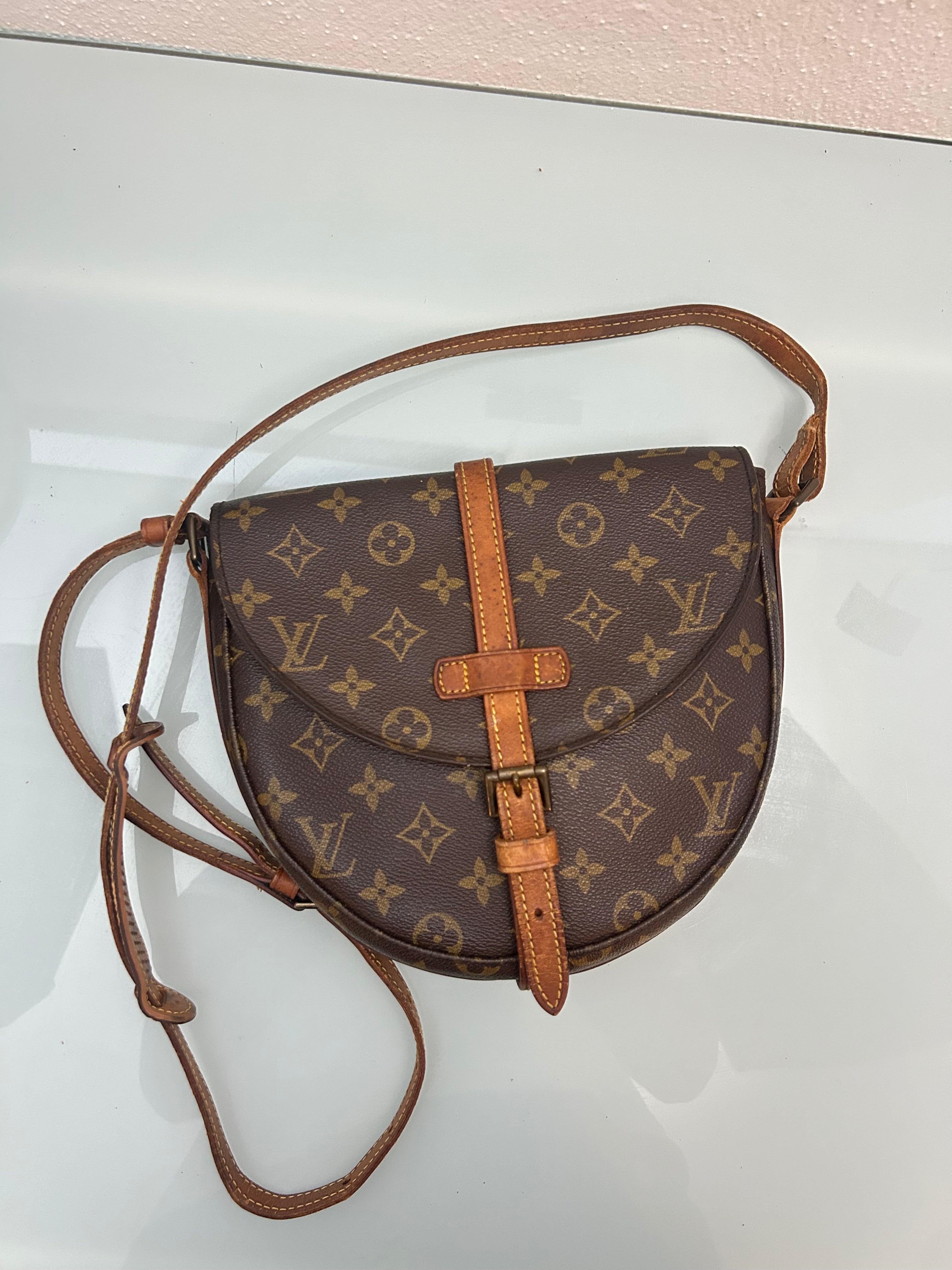 Louis Vuitton Chantilly