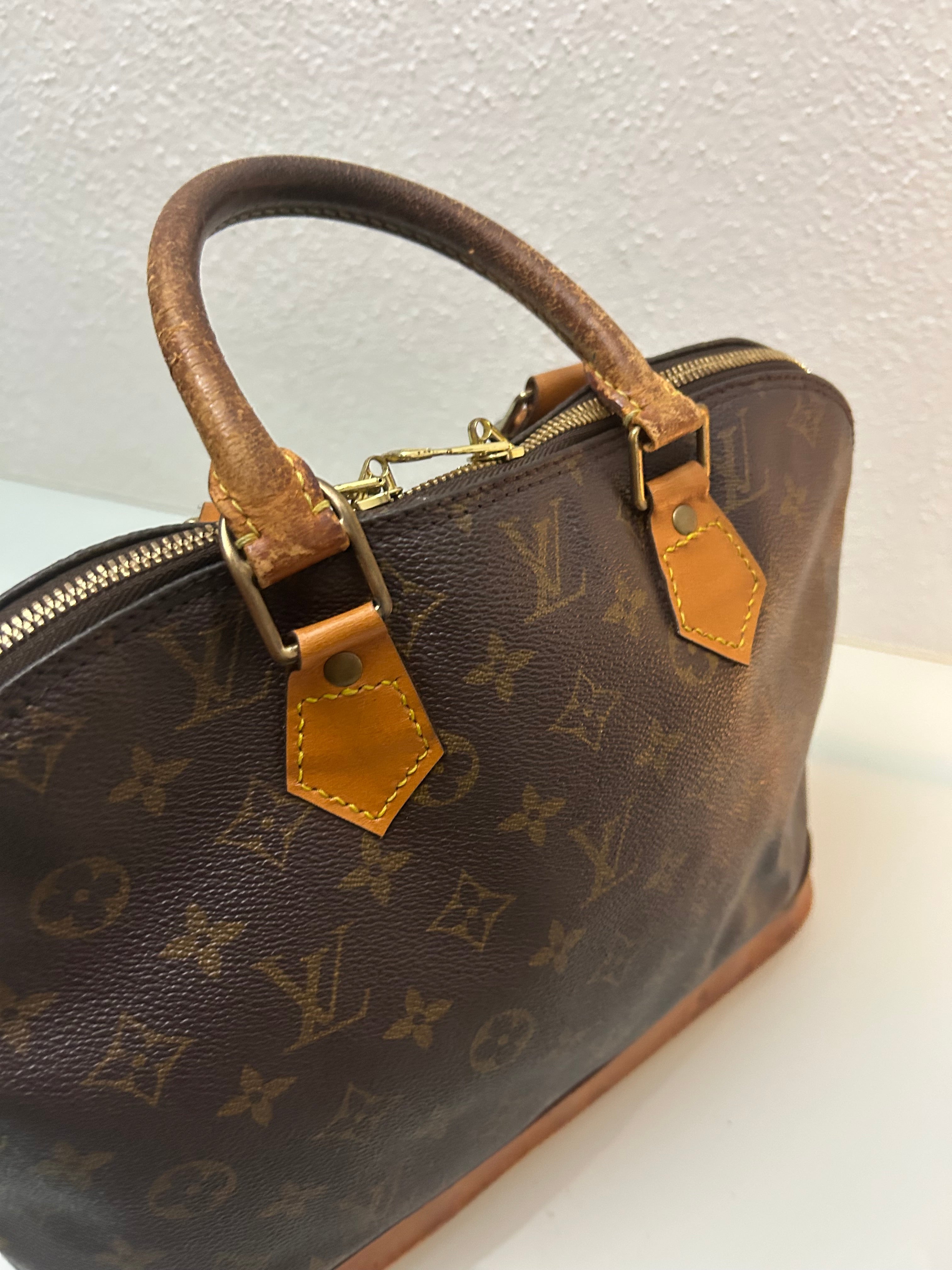Louis Vuitton Alma
