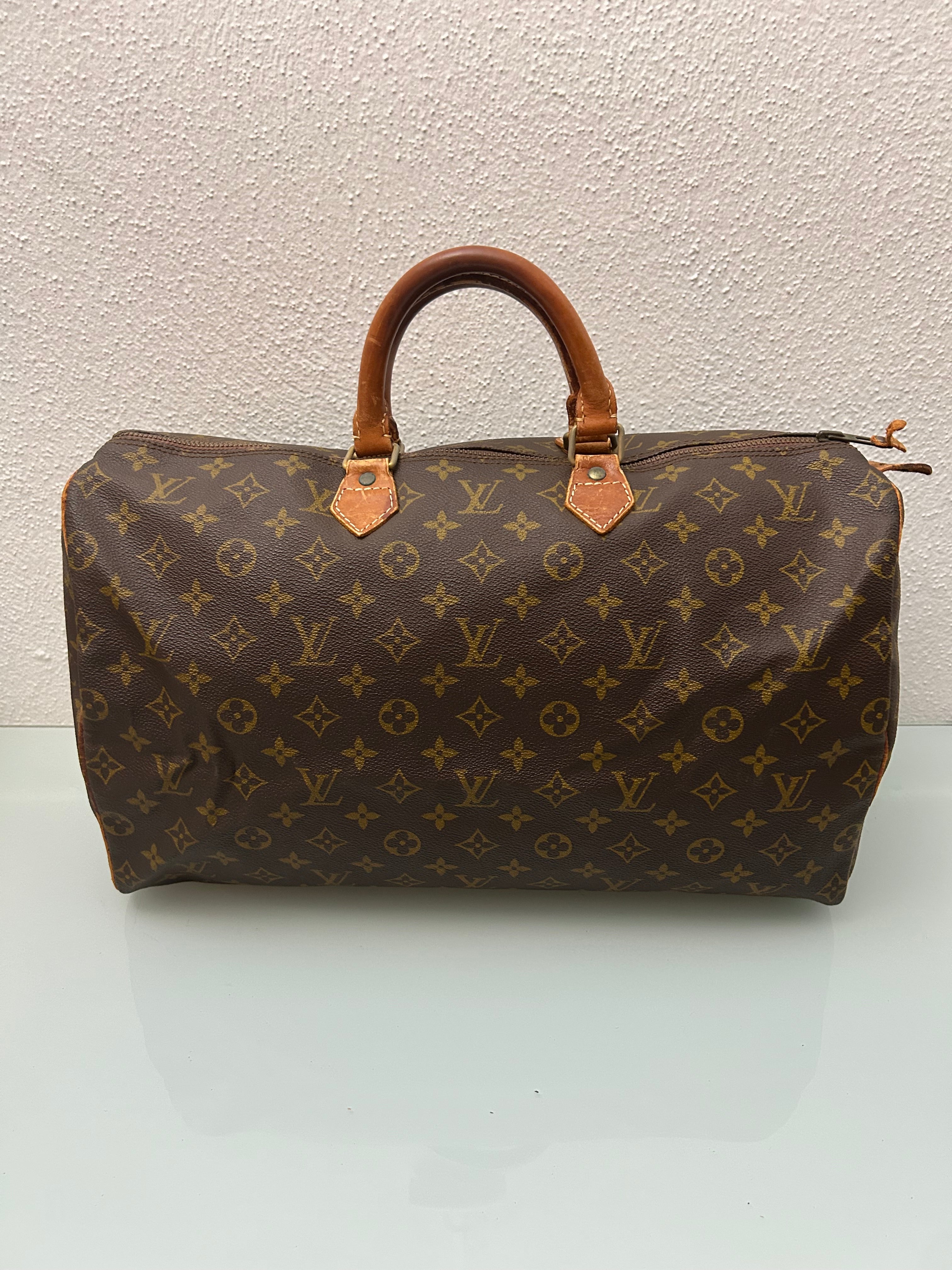 Louis Vuitton Speedy 40