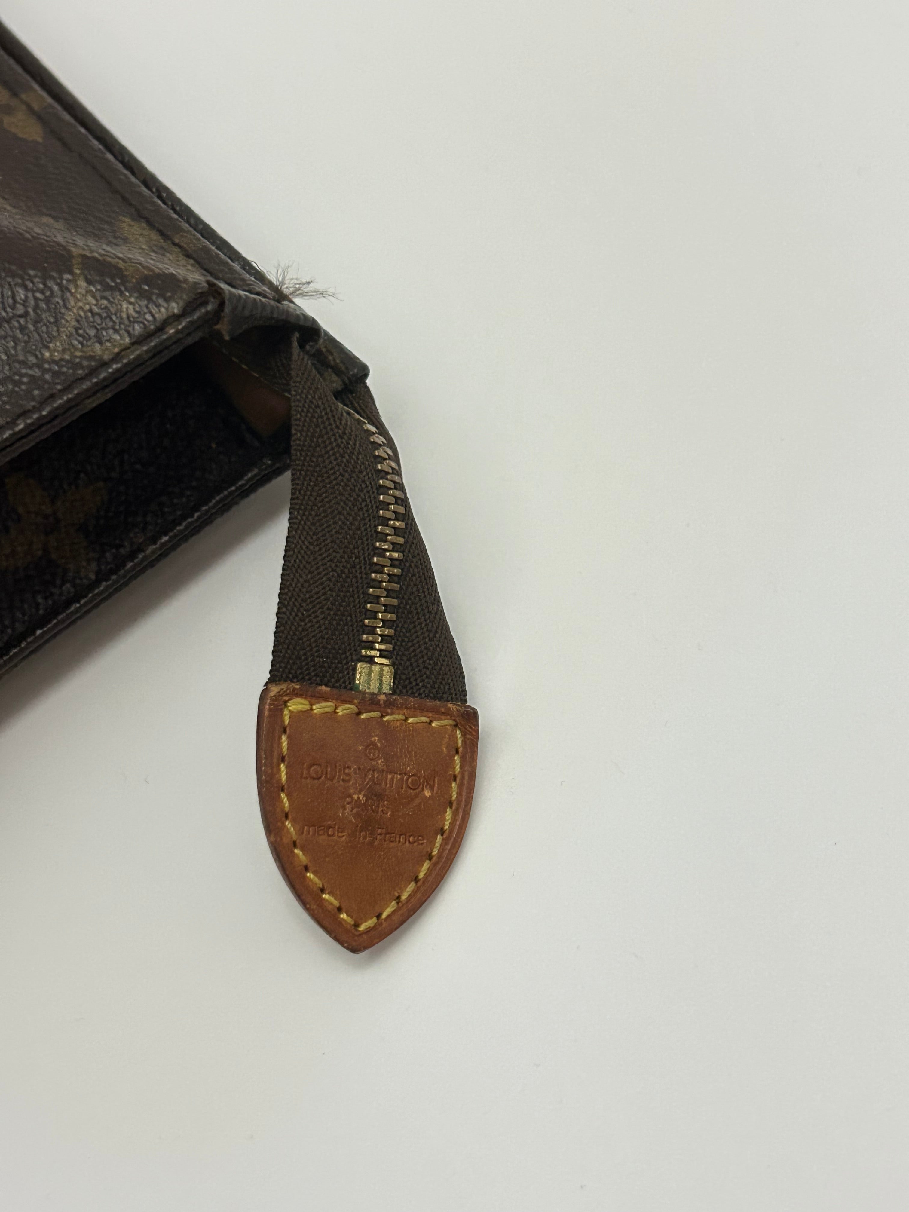 Louis Vuitton Clutch