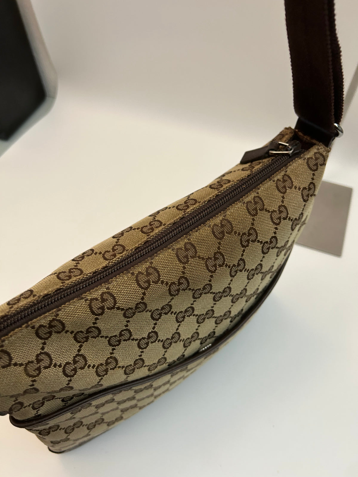 Gucci Messenger