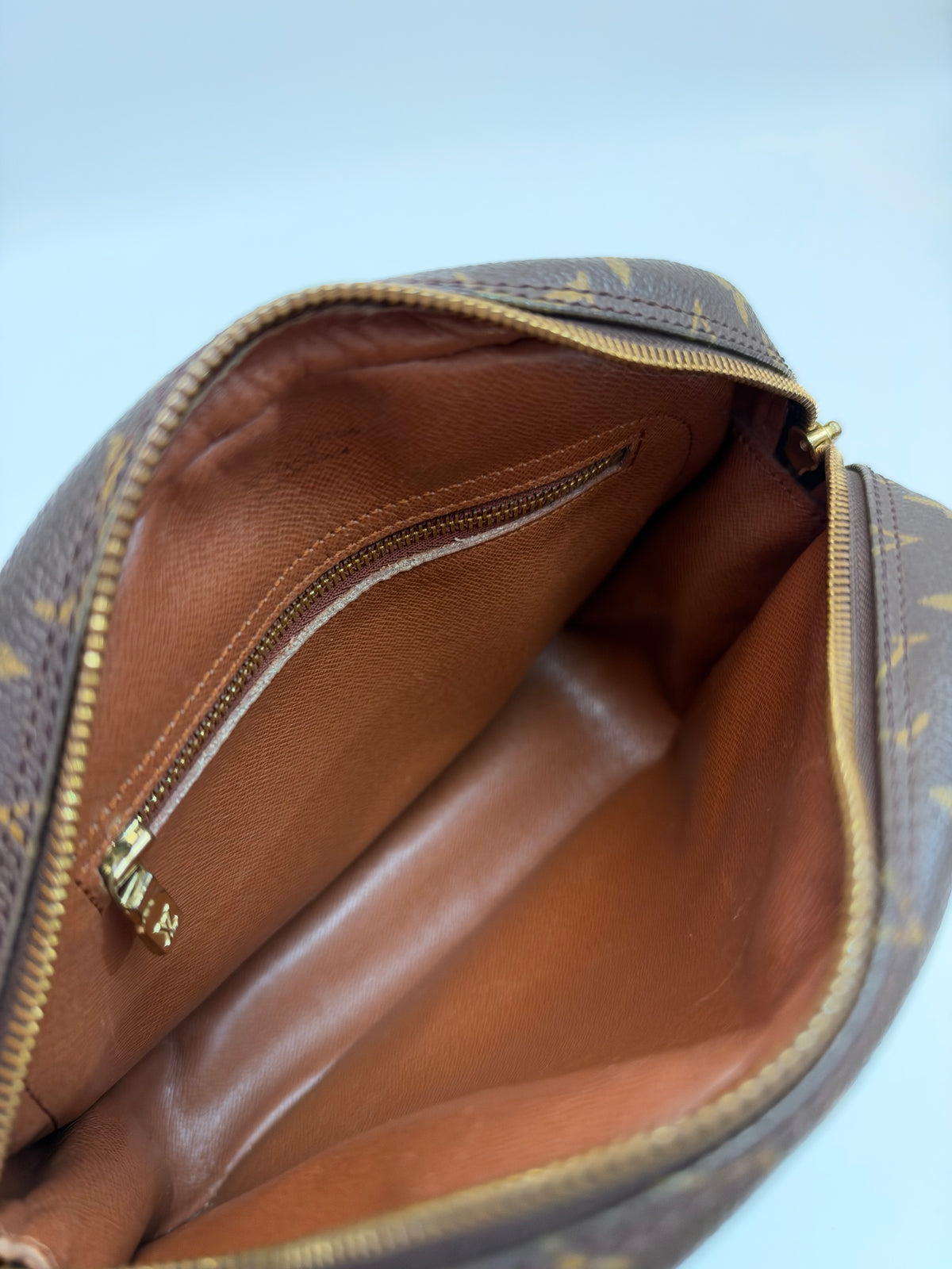 Louis Vuitton Senlis