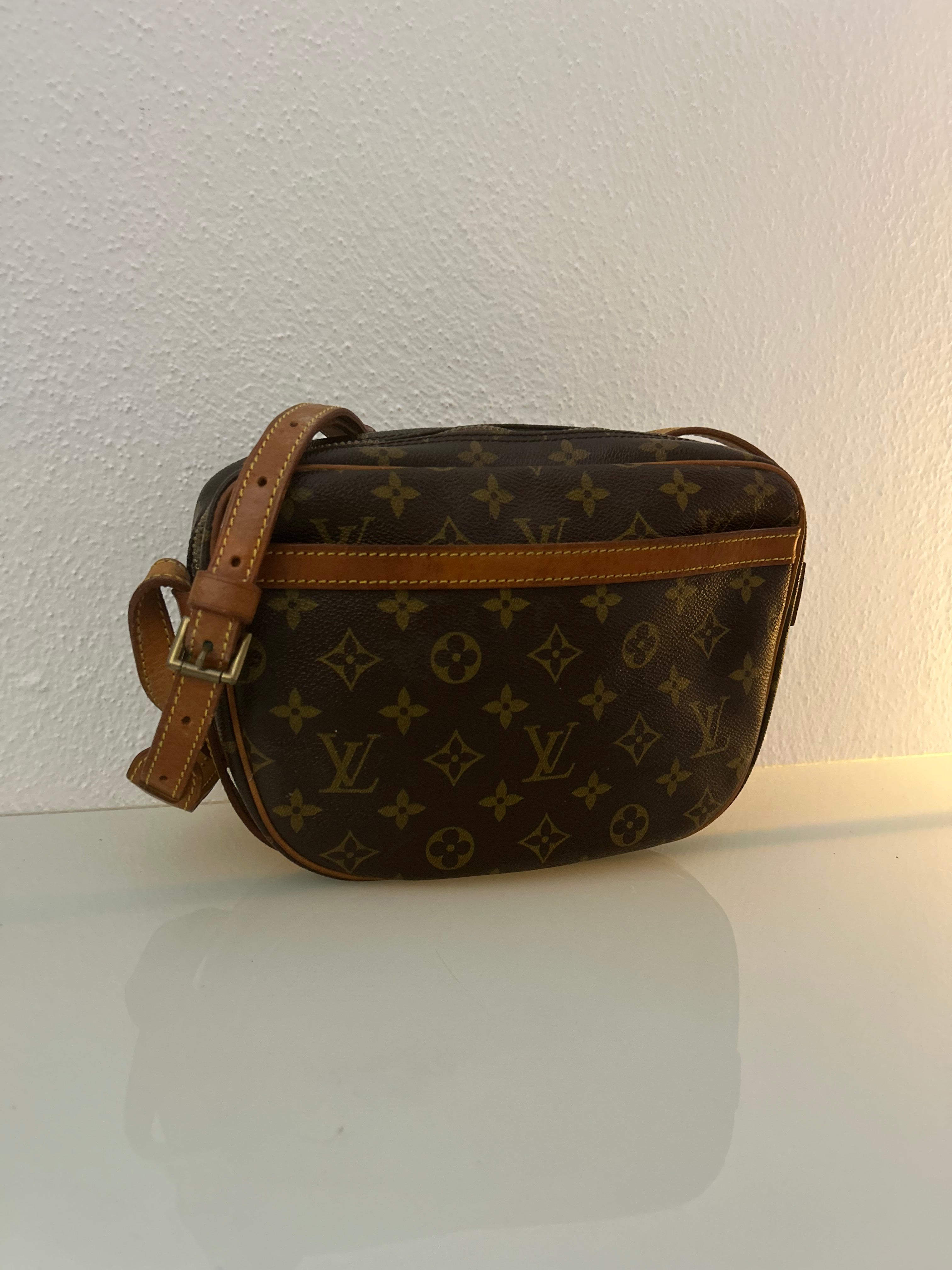 Louis Vuitton Jeunfile