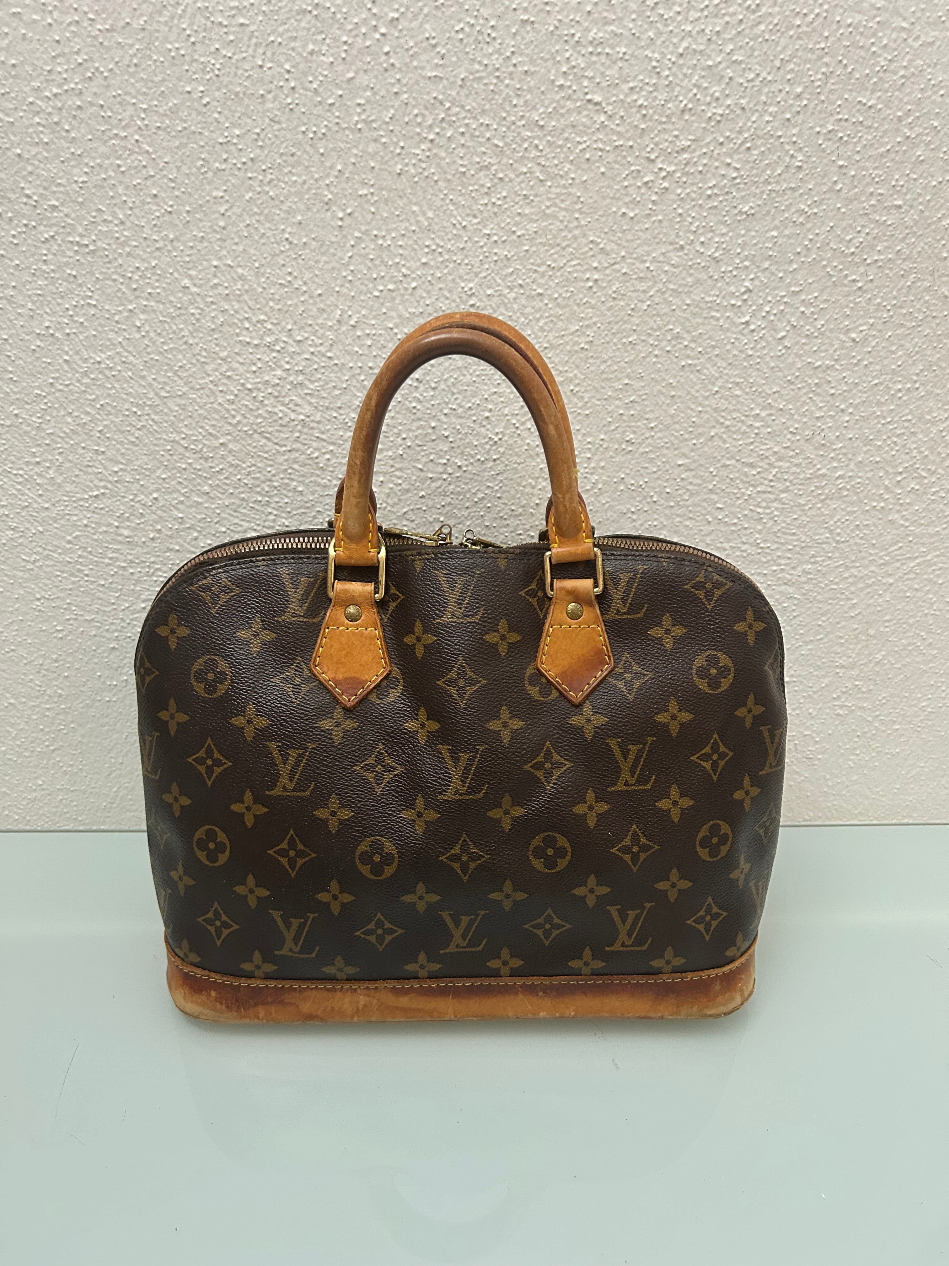 Louis Vuitton Alma