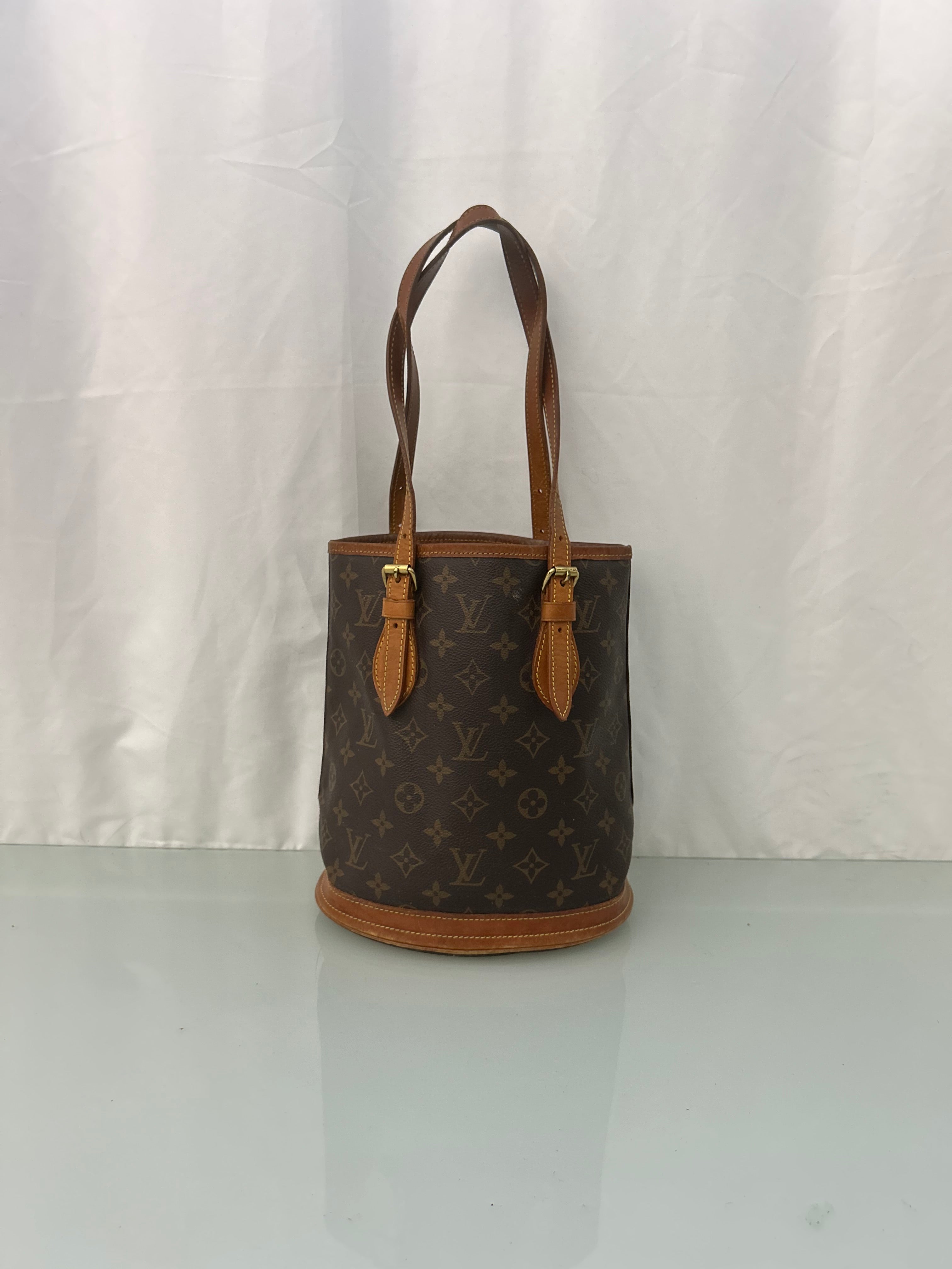 Louis Vuitton Marais Bucket Bag