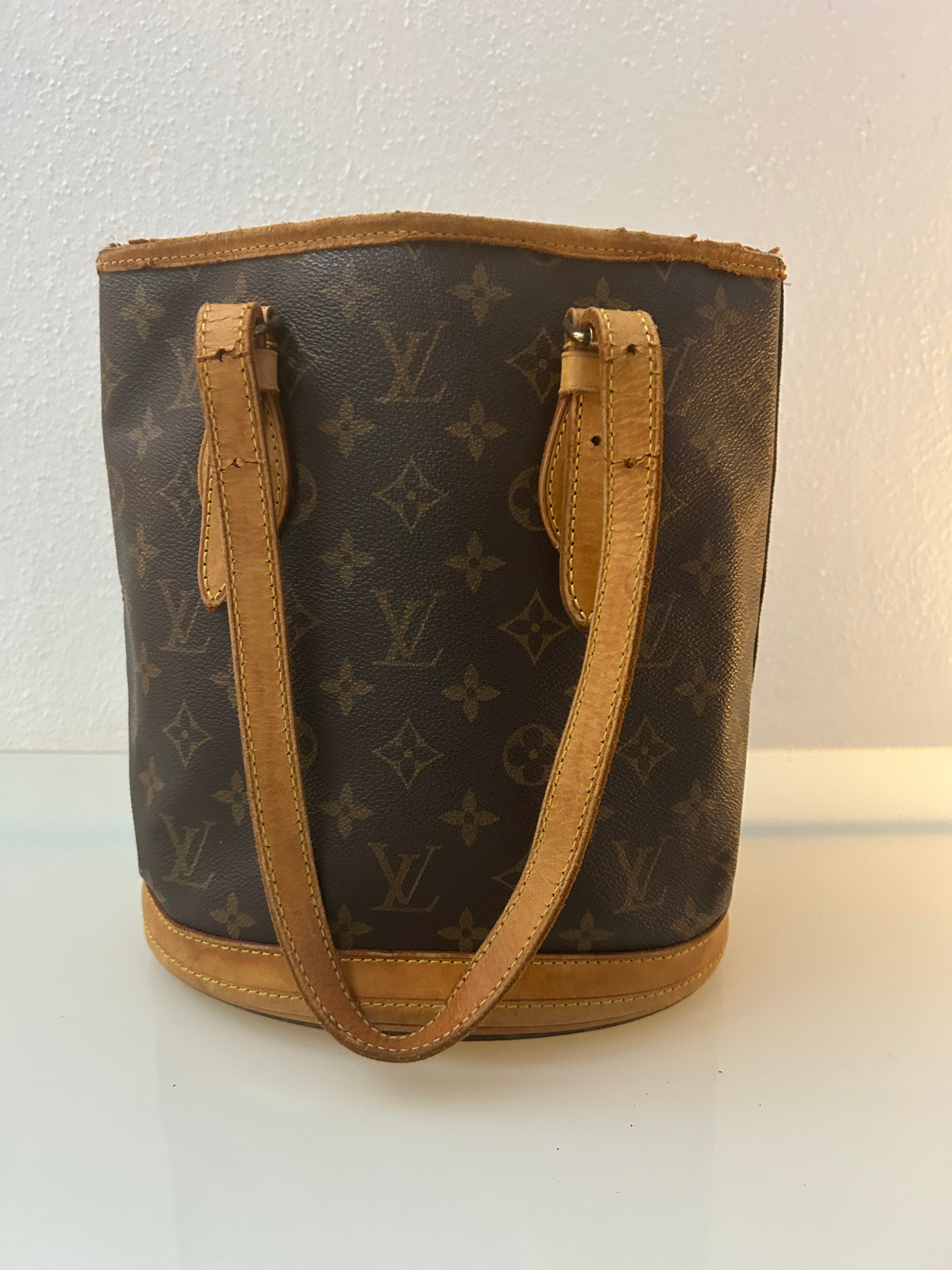 Louis Vuitton Marais