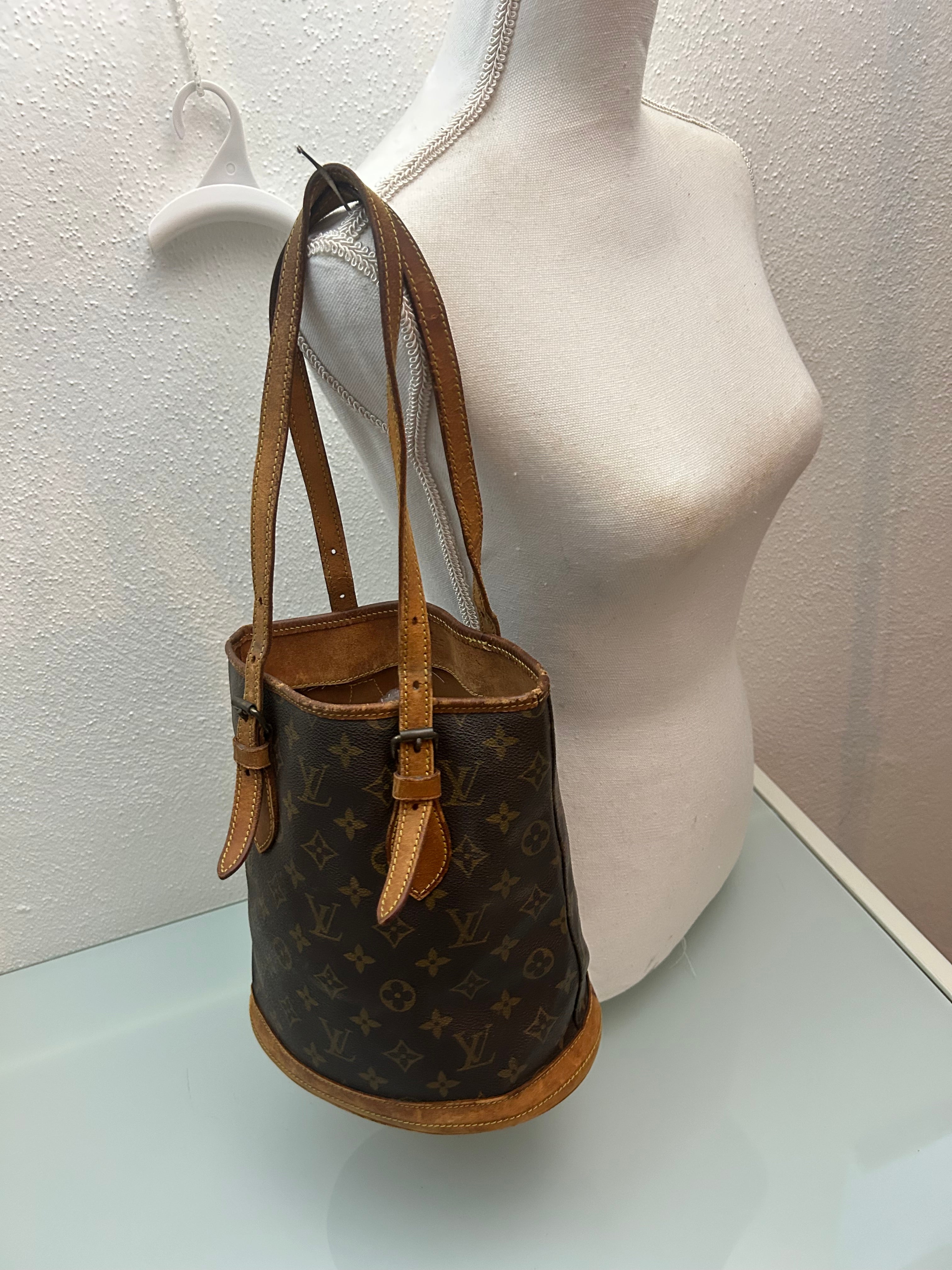 Louis Vuitton Marais