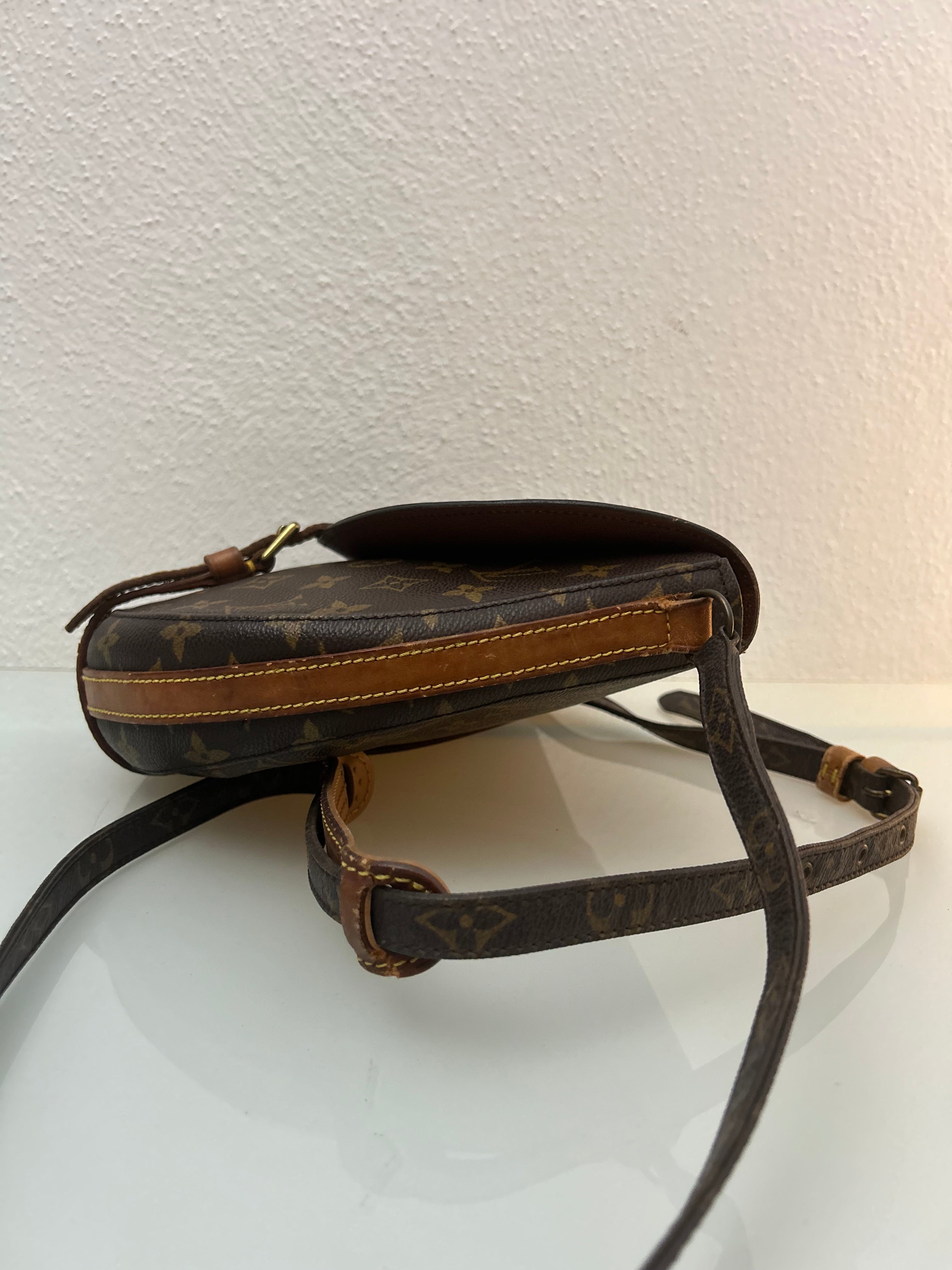 Louis Vuitton Chantilly