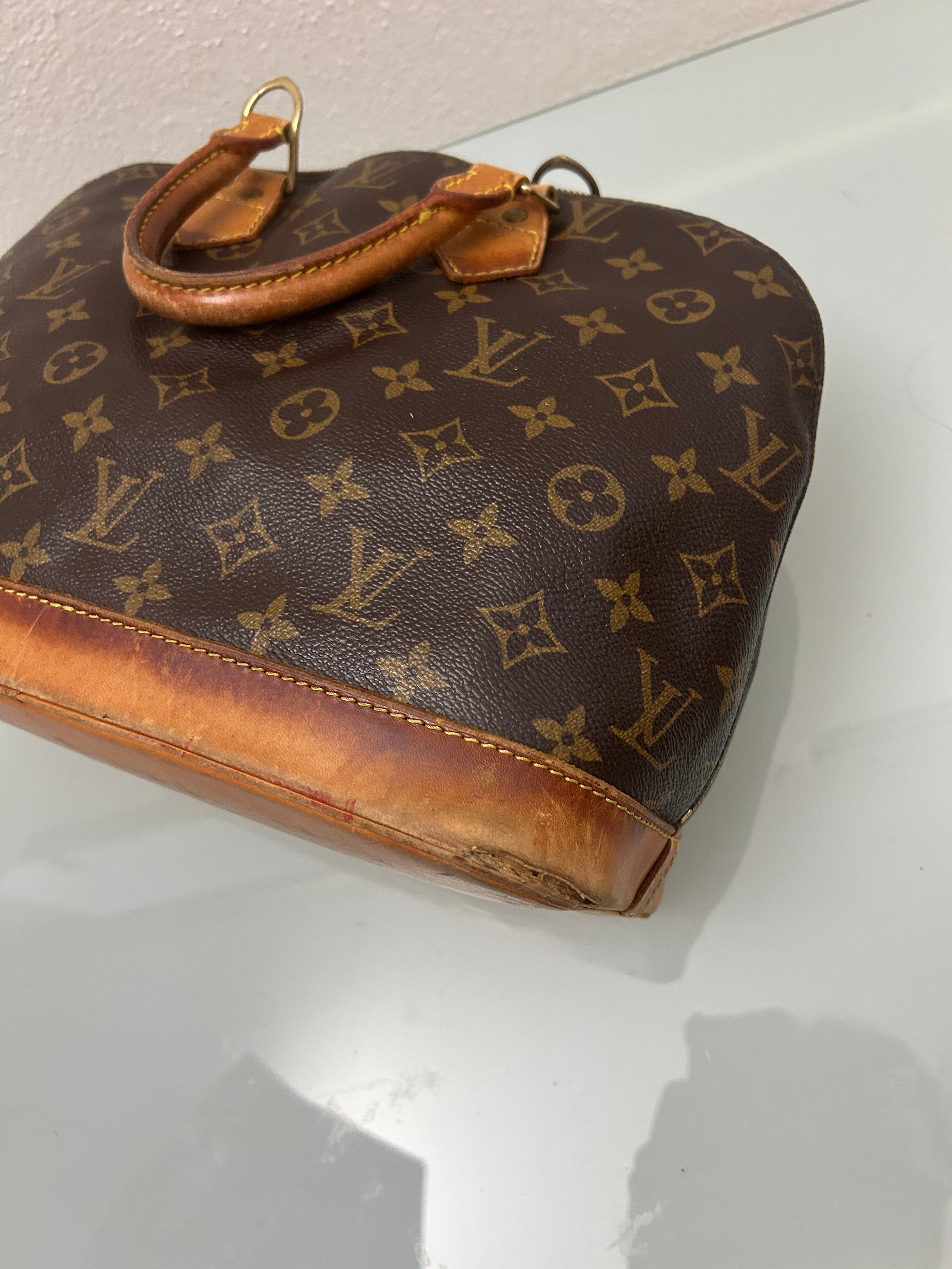 Louis Vuitton Alma