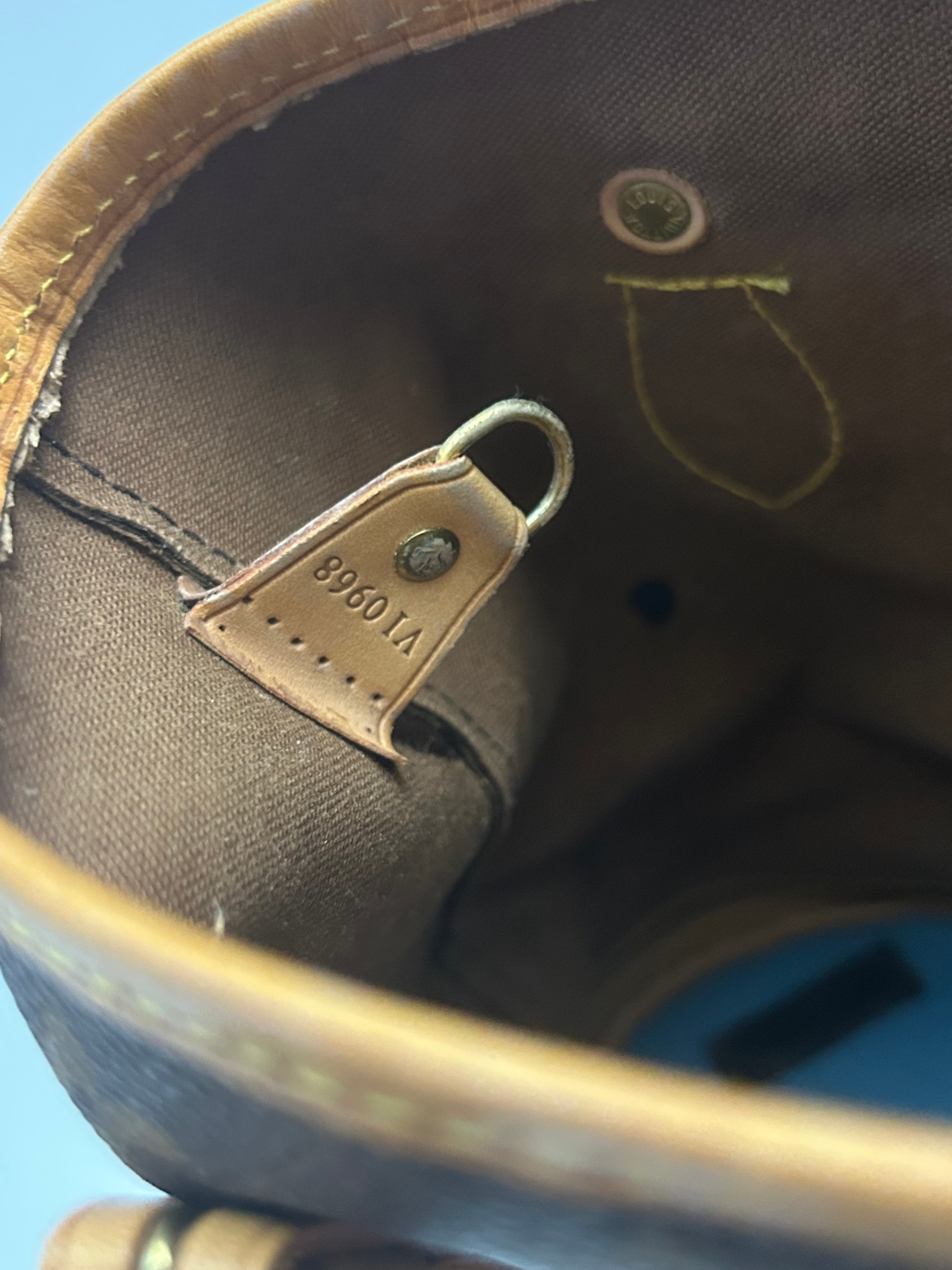 Louis Vuitton Marais