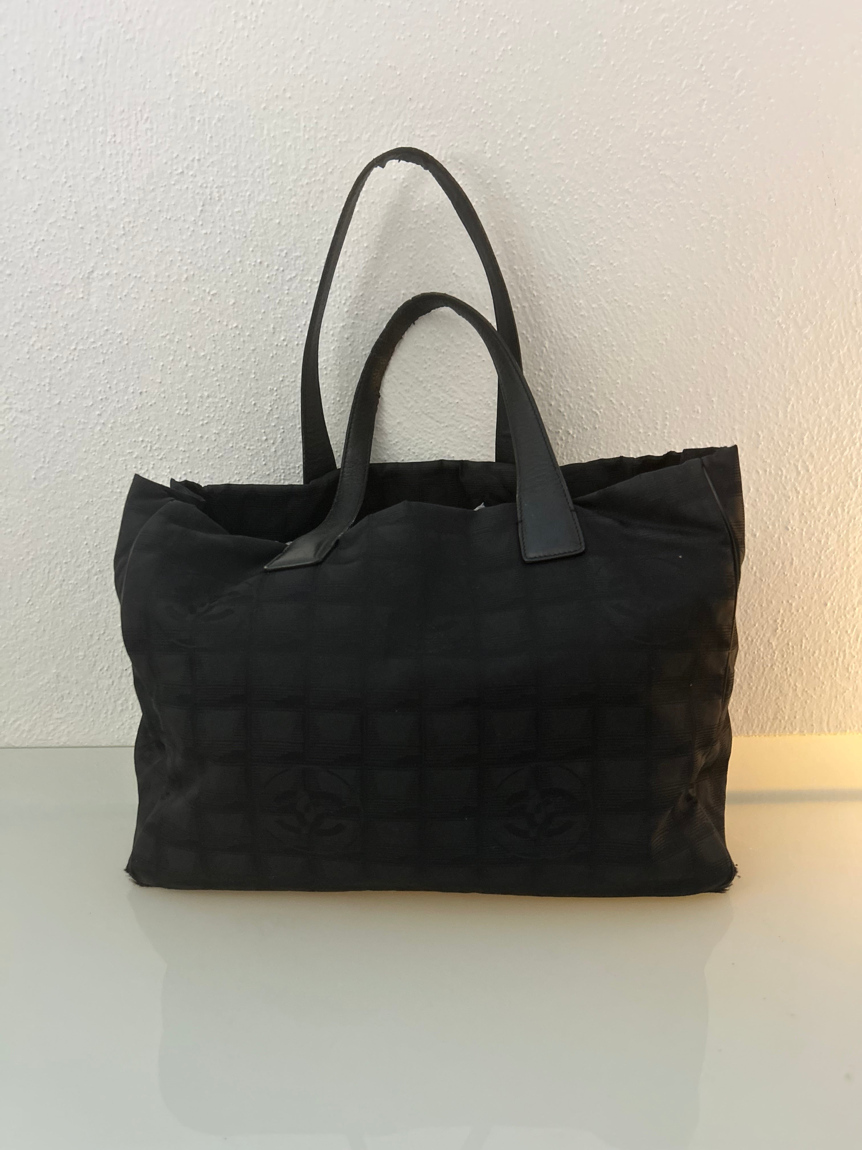 Chanel Shoulder bag