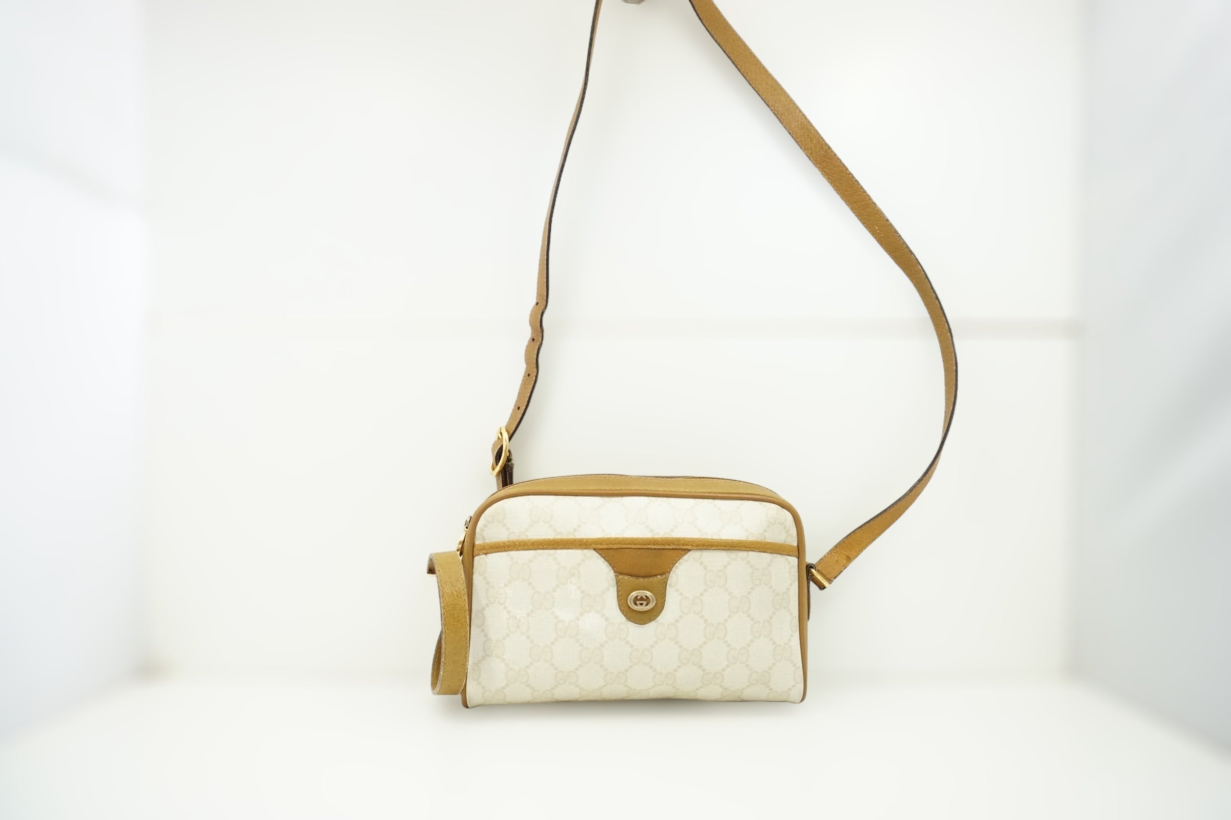 Gucci White Crossbody