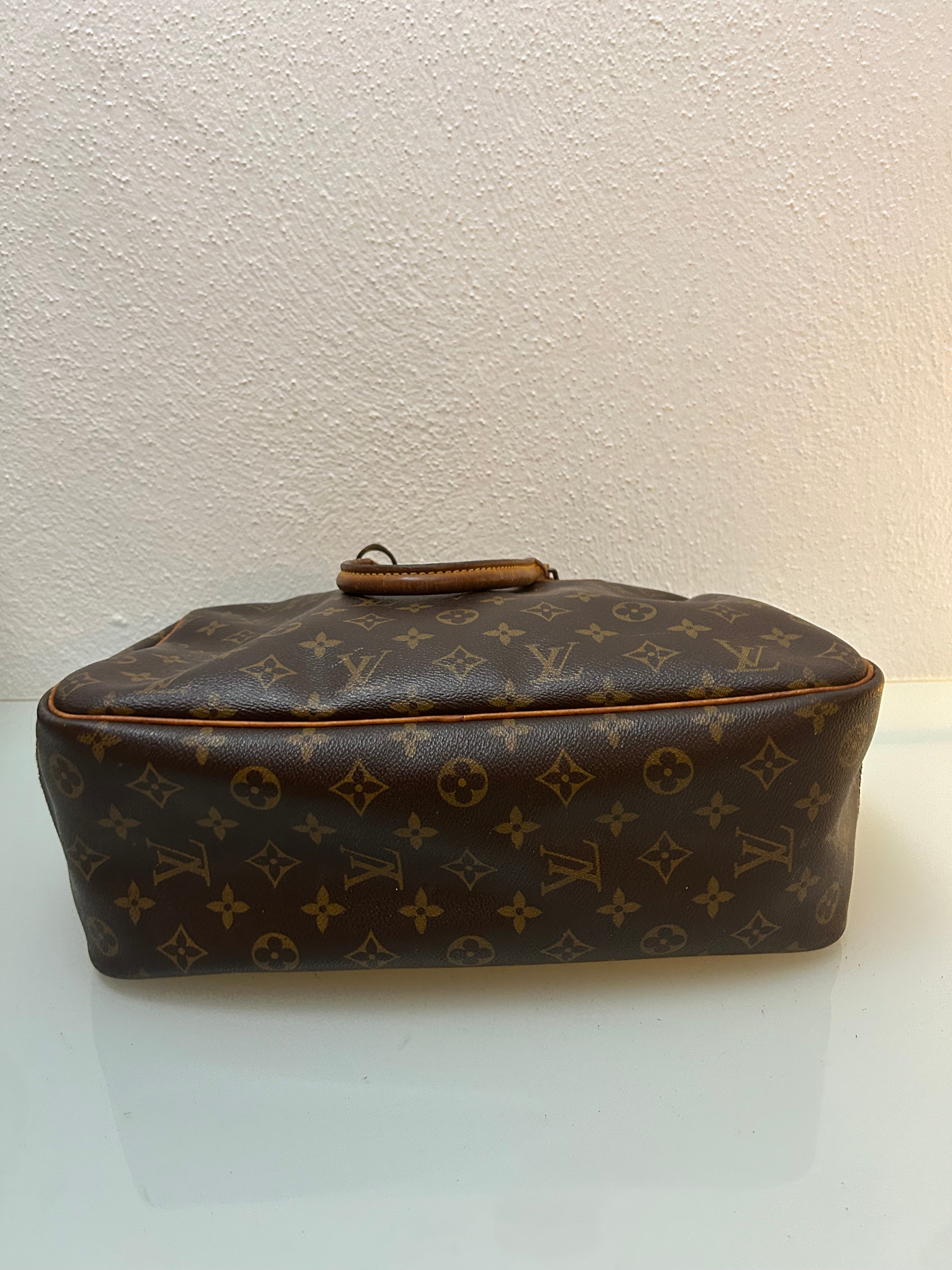 Louis Vuitton Deaudeville