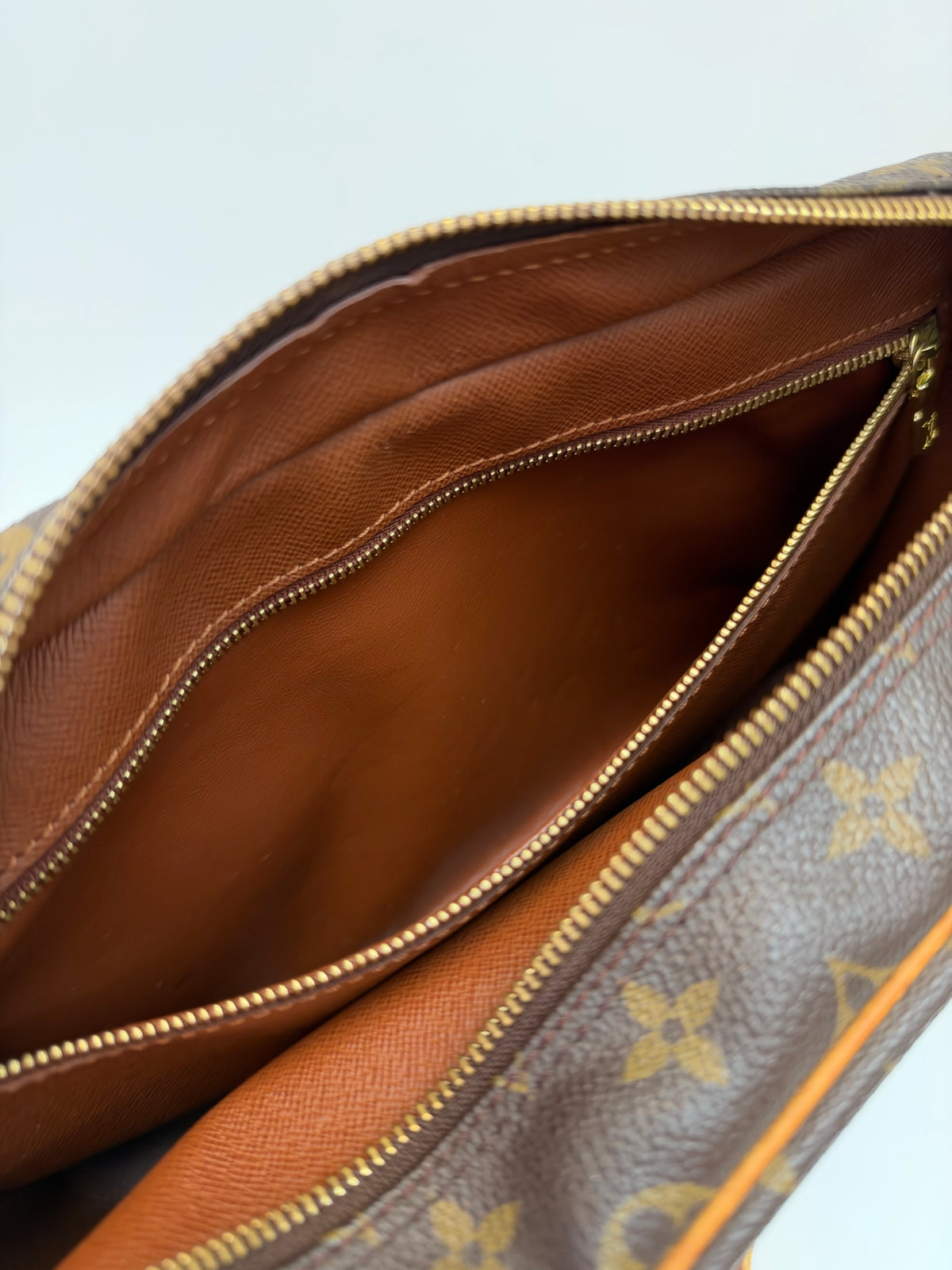 Louis Vuitton Trocadéro 30